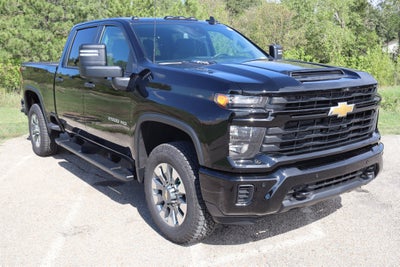 2026 Chevrolet Silverado 2500HD Custom Crew Cab 4WD