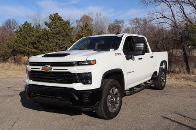 2026 Chevrolet Silverado 2500HD Custom Crew Cab 4WD