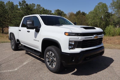 2026 Chevrolet Silverado 2500HD Custom Crew Cab 4WD