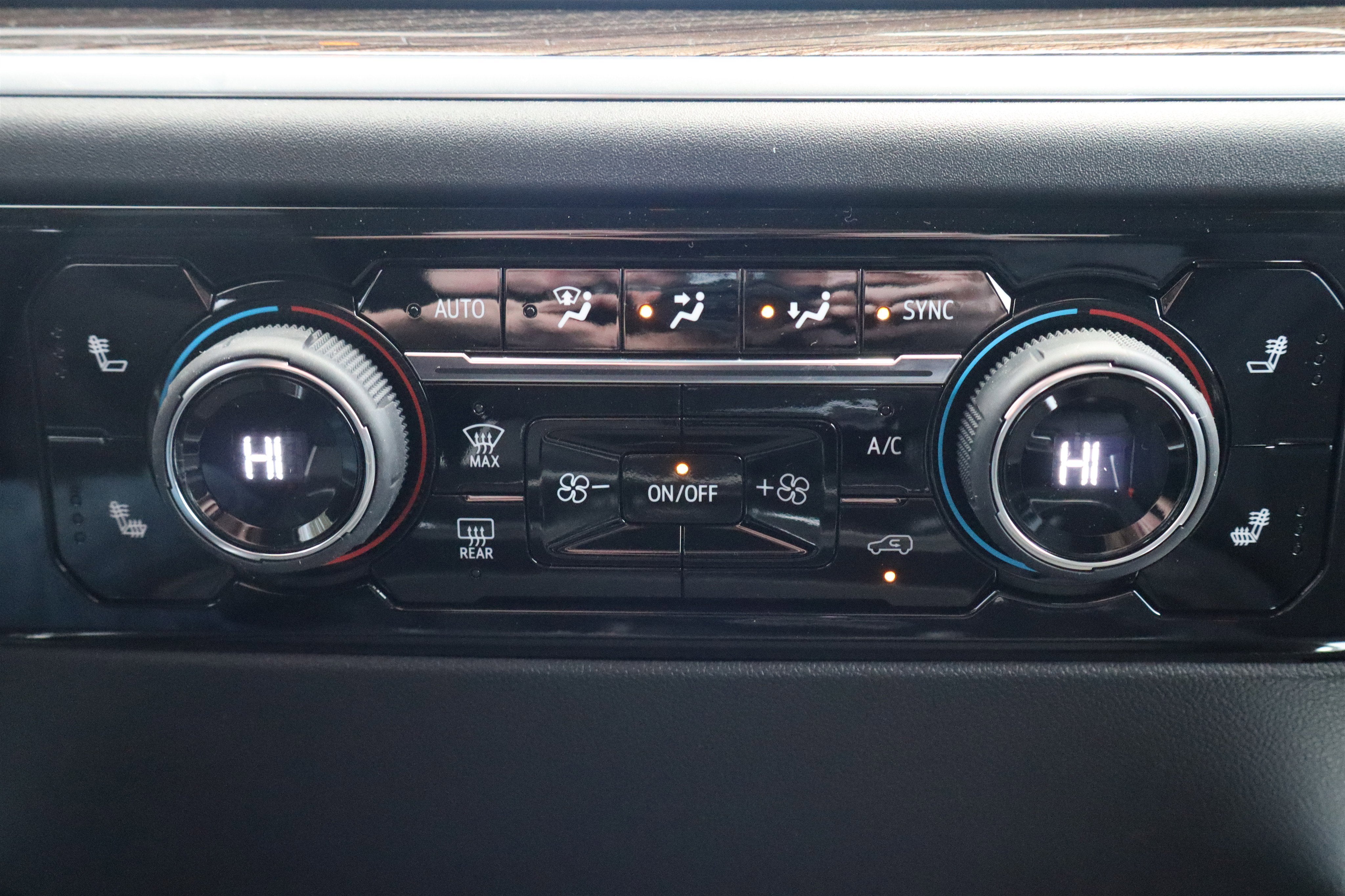 2025 Chevrolet Silverado 2500HD LT Crew Cab 4WD