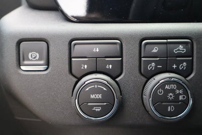 2025 Chevrolet Silverado 2500HD LT Crew Cab 4WD