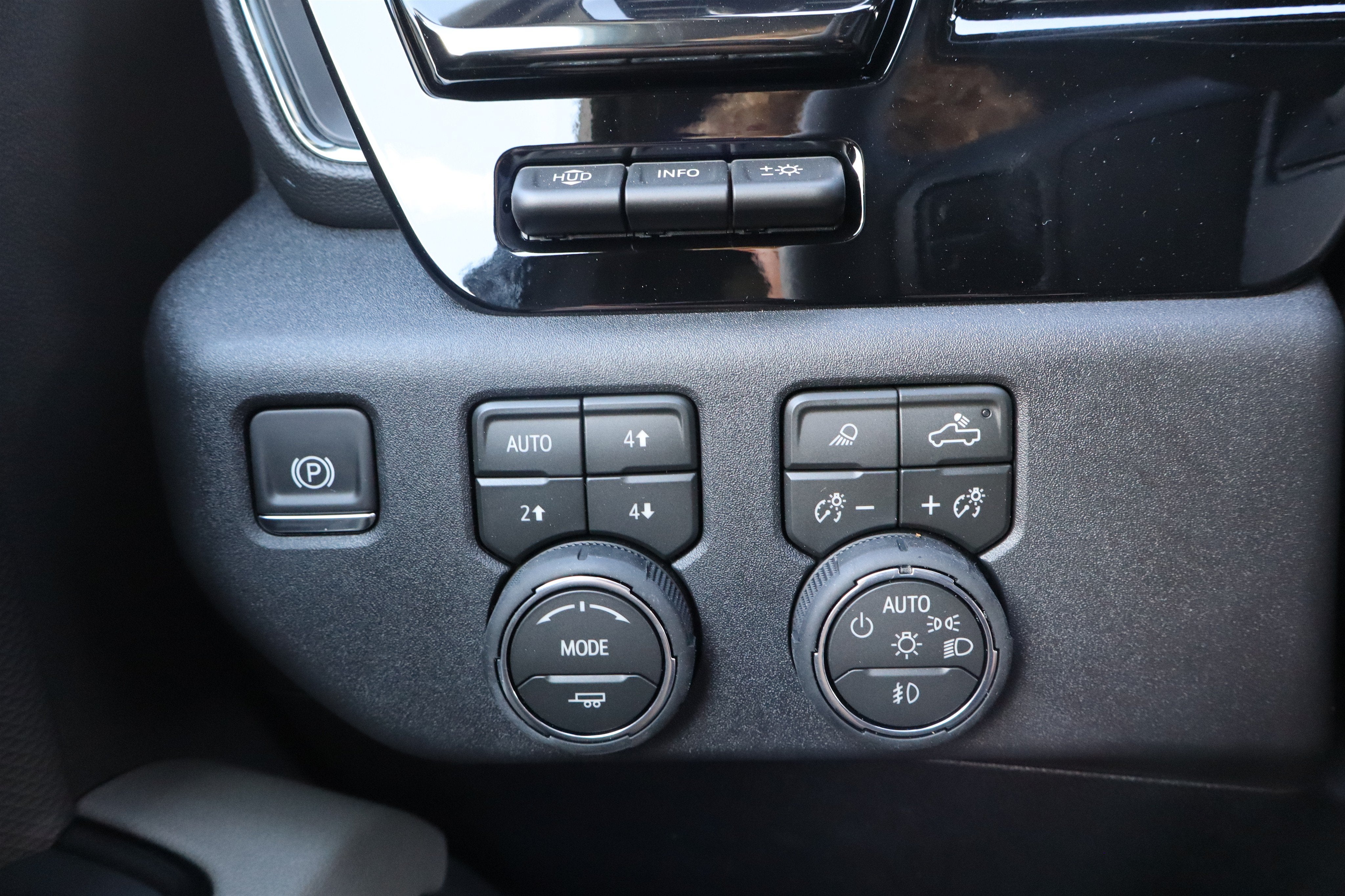 2026 Chevrolet Silverado 2500HD ZR2 Crew Cab 4WD