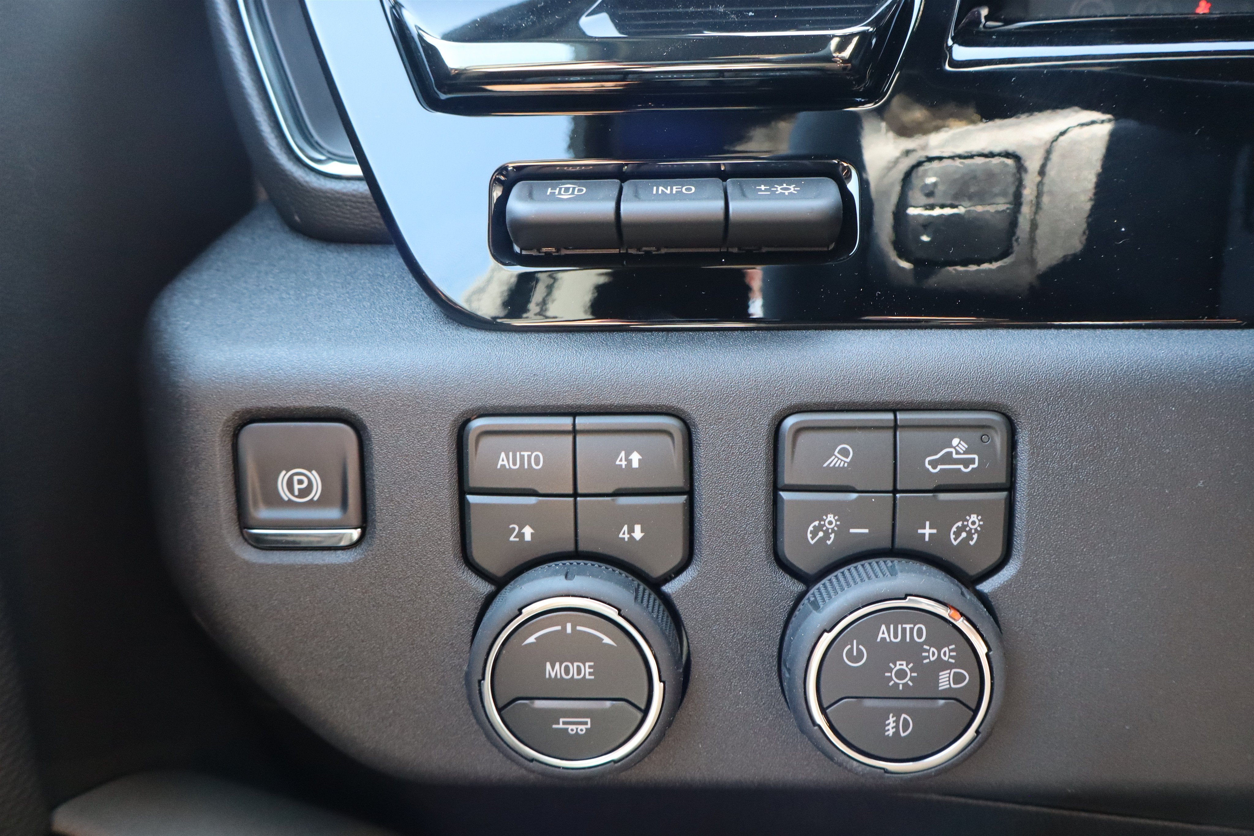 2026 Chevrolet Silverado 2500HD ZR2 Crew Cab 4WD