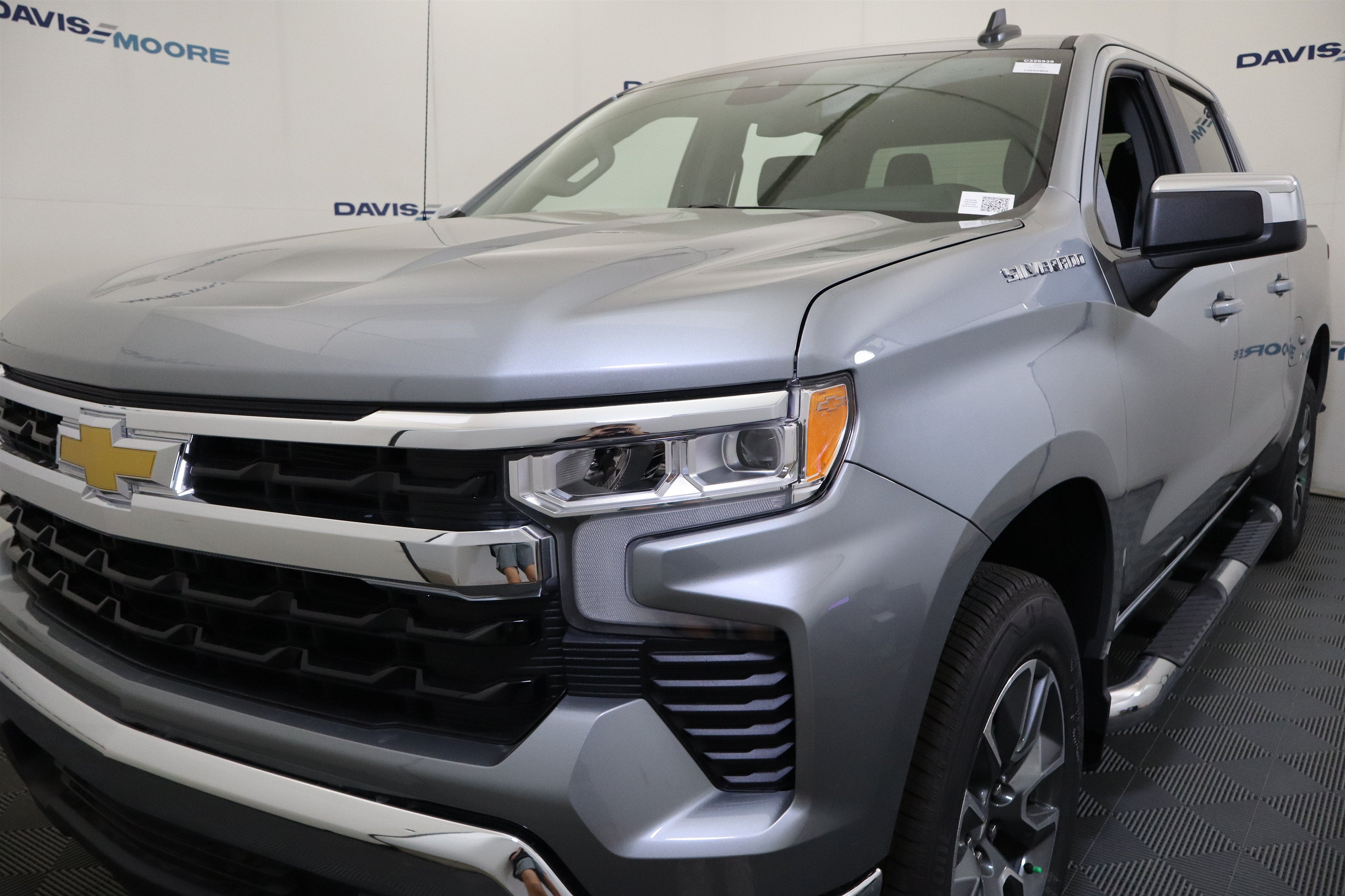 2026 Chevrolet Silverado 1500 LT Crew Cab