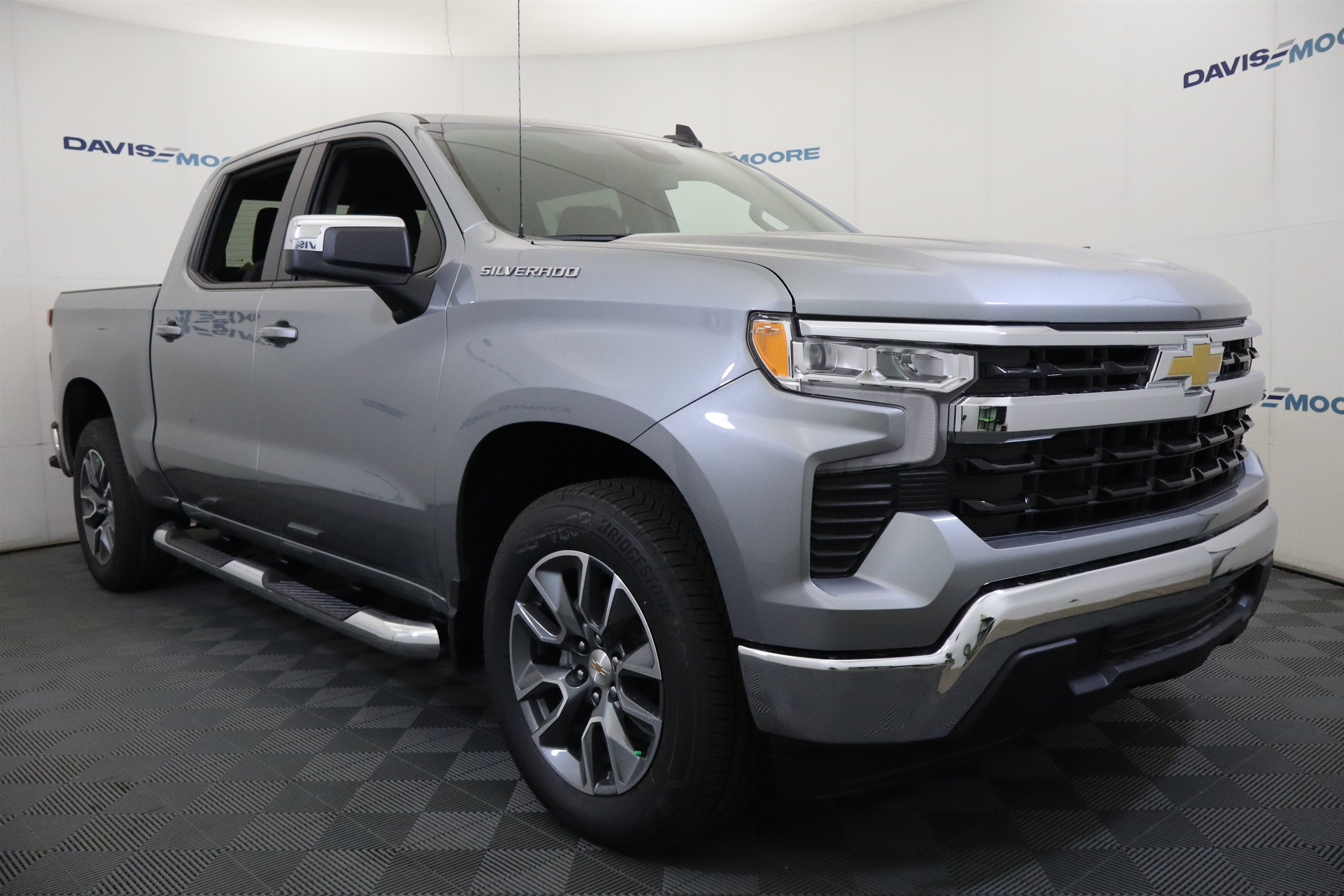 2026 Chevrolet Silverado 1500 LT Crew Cab