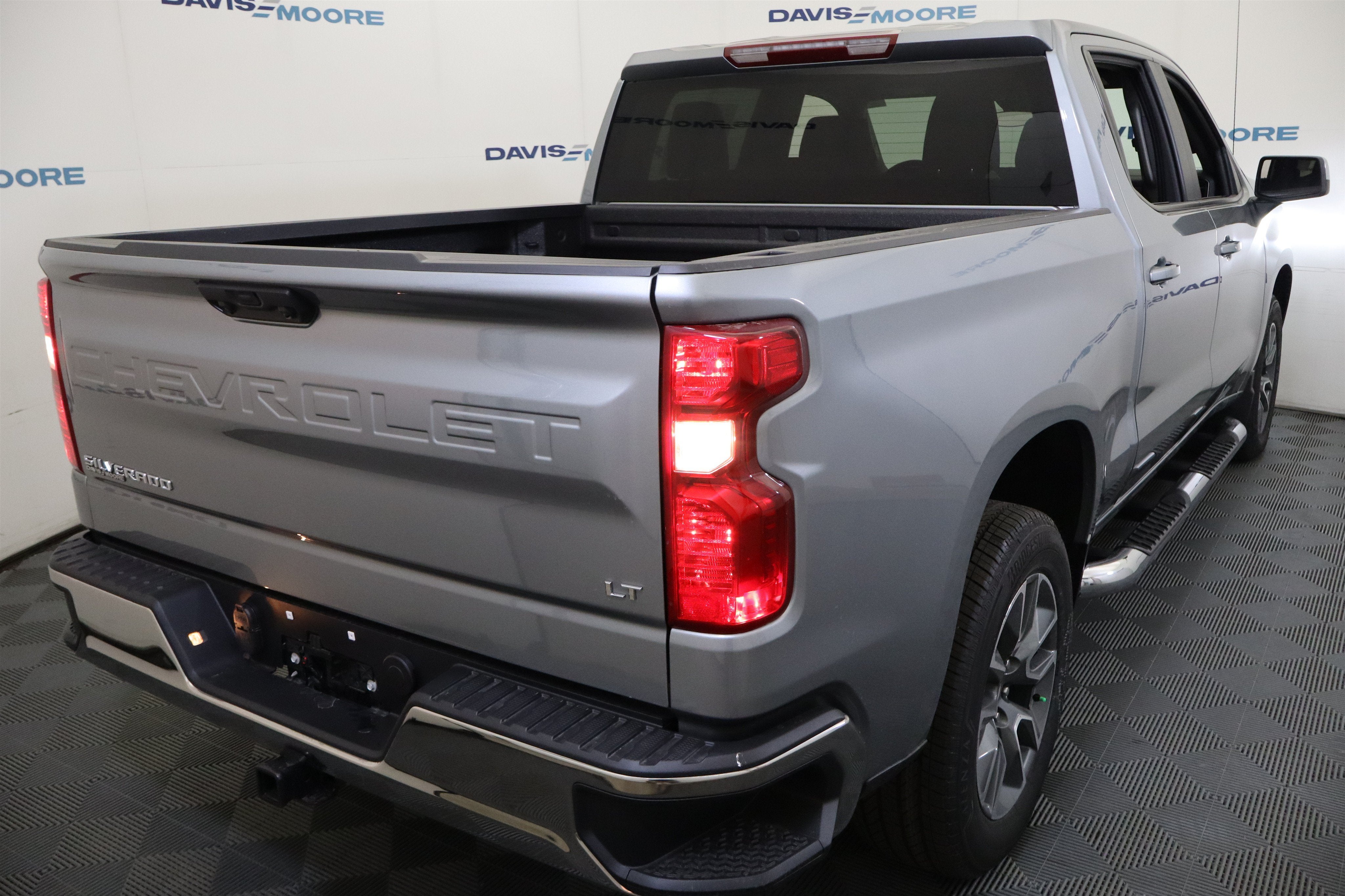 2026 Chevrolet Silverado 1500 LT Crew Cab