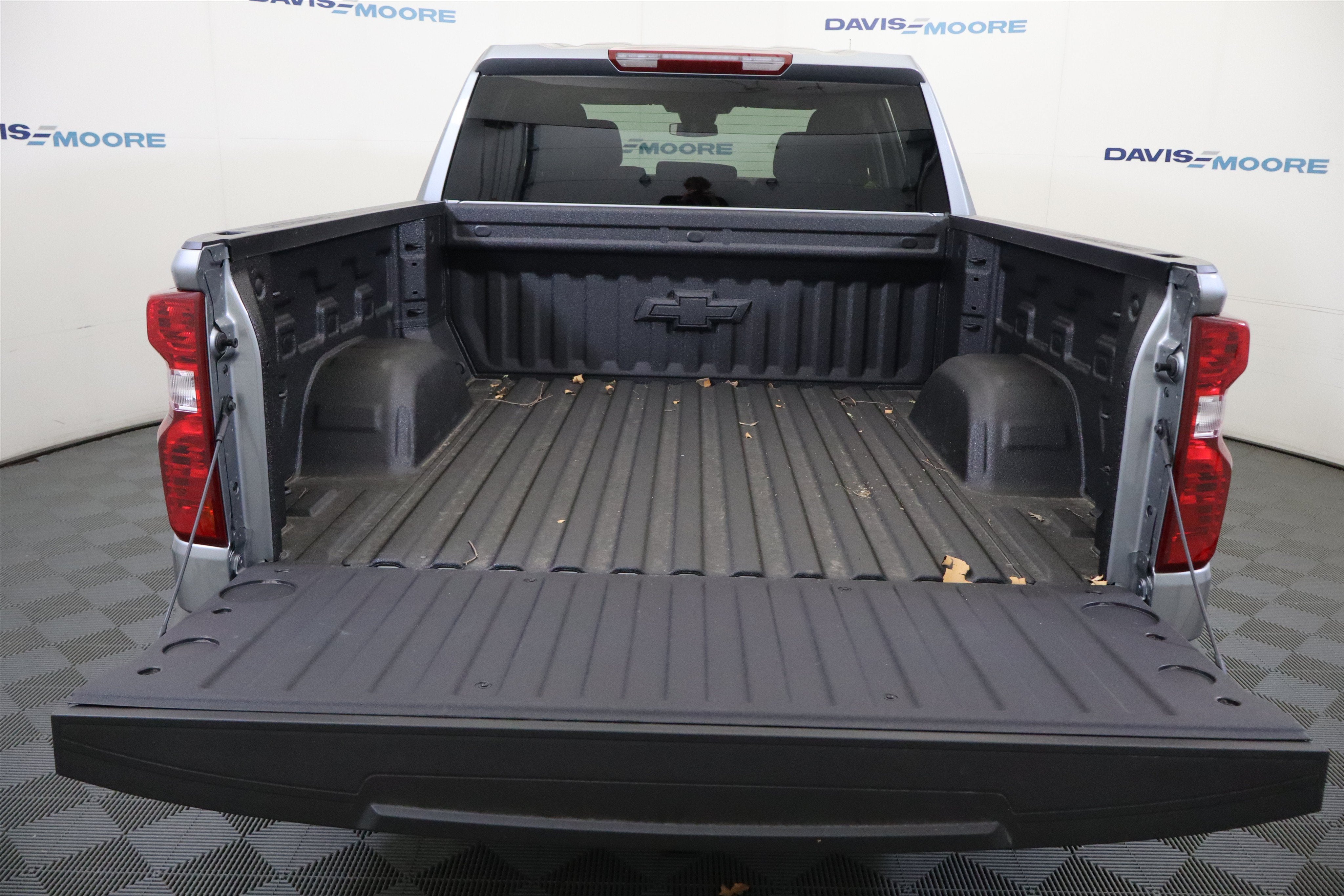 2026 Chevrolet Silverado 1500 LT Crew Cab