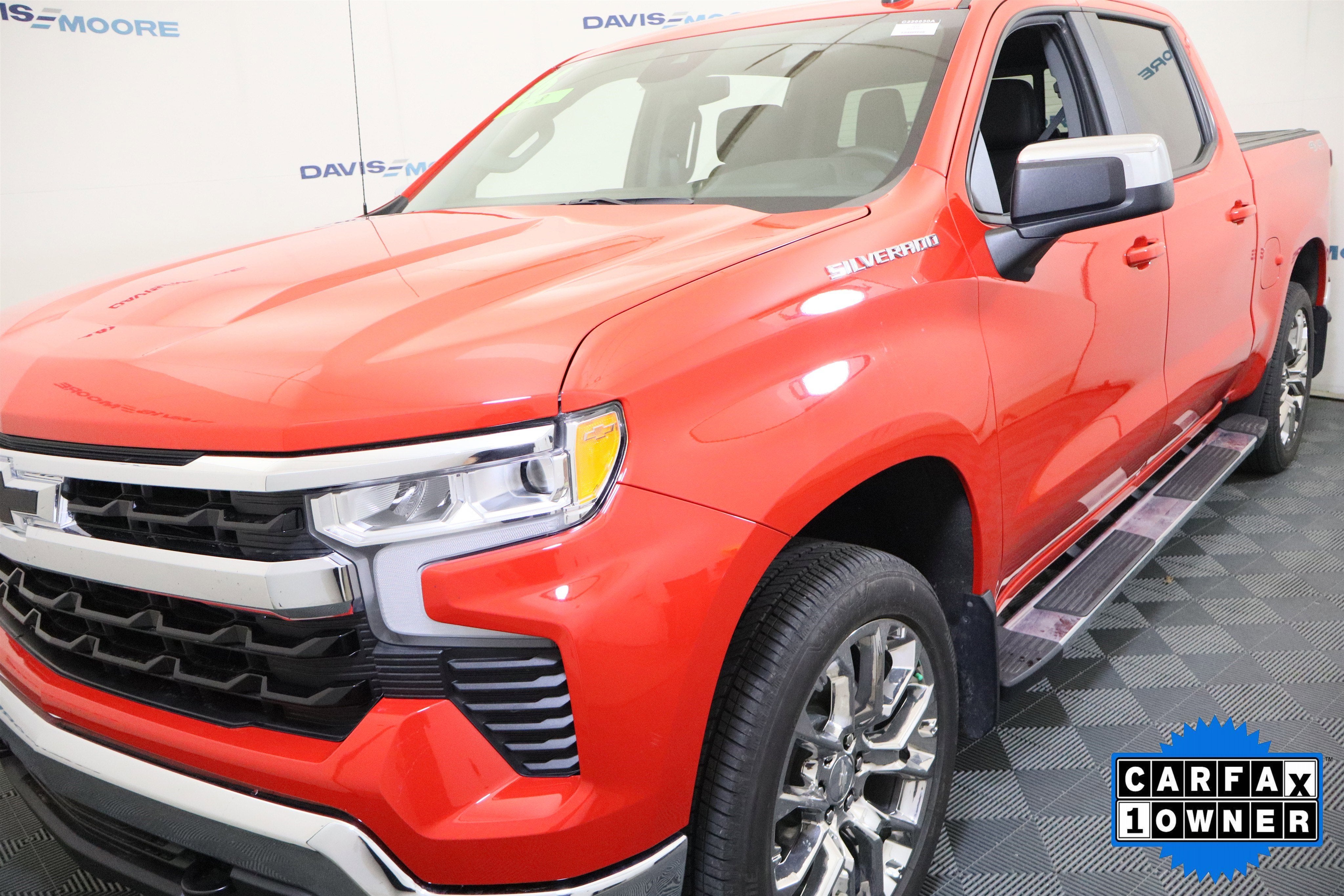 2026 Chevrolet Silverado 1500 LT Crew Cab 4WD
