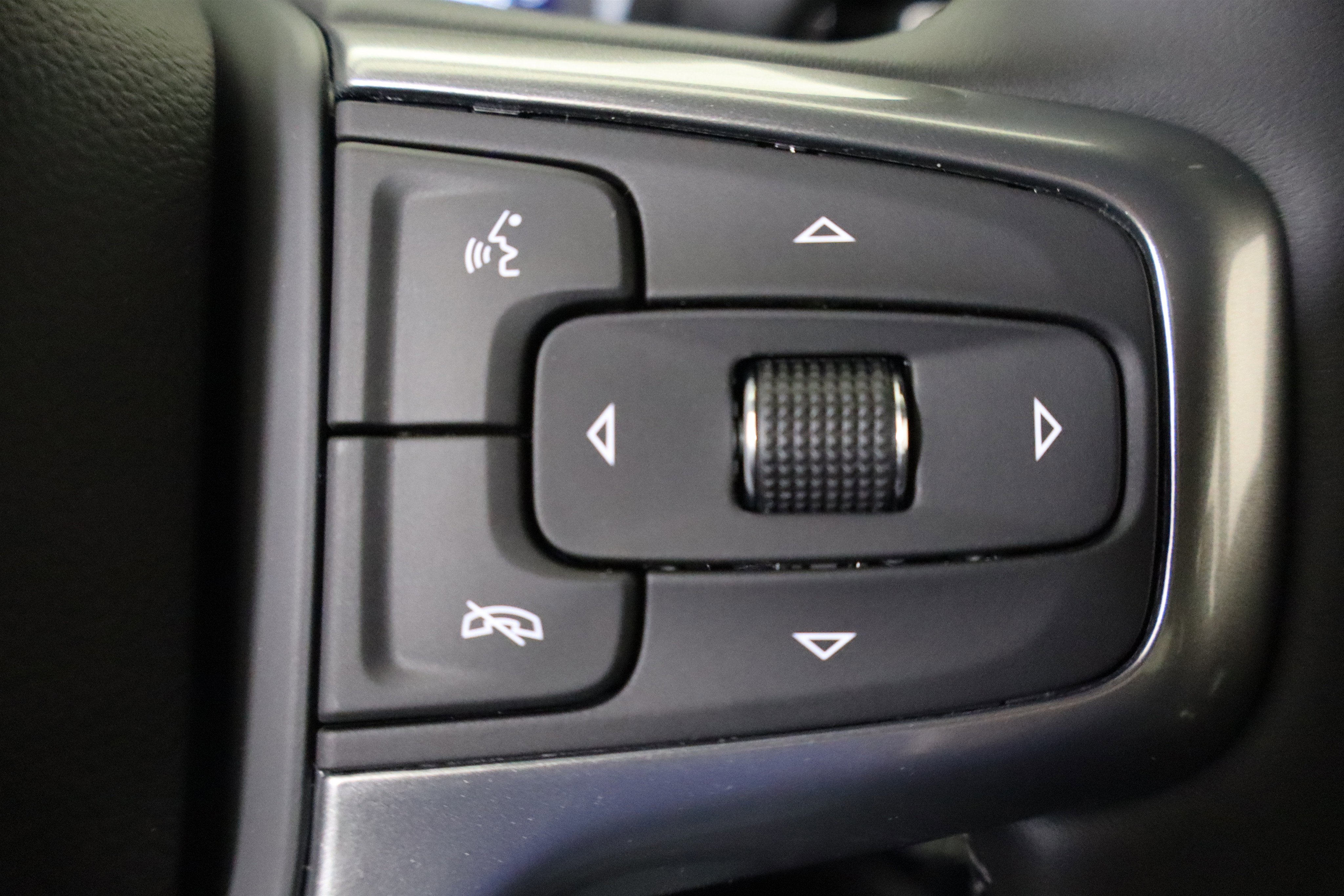 2026 Chevrolet Silverado 1500 LT Crew Cab 4WD