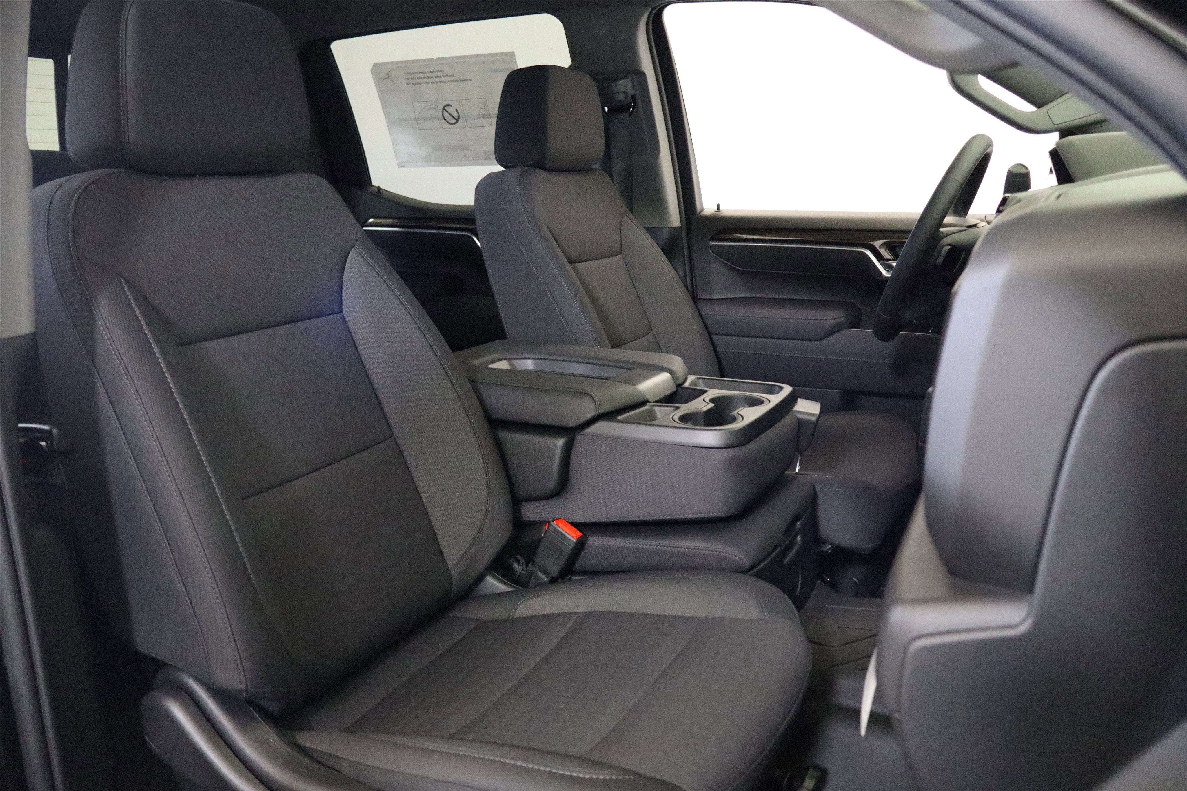 2026 Chevrolet Silverado 1500 LT Crew Cab 4WD