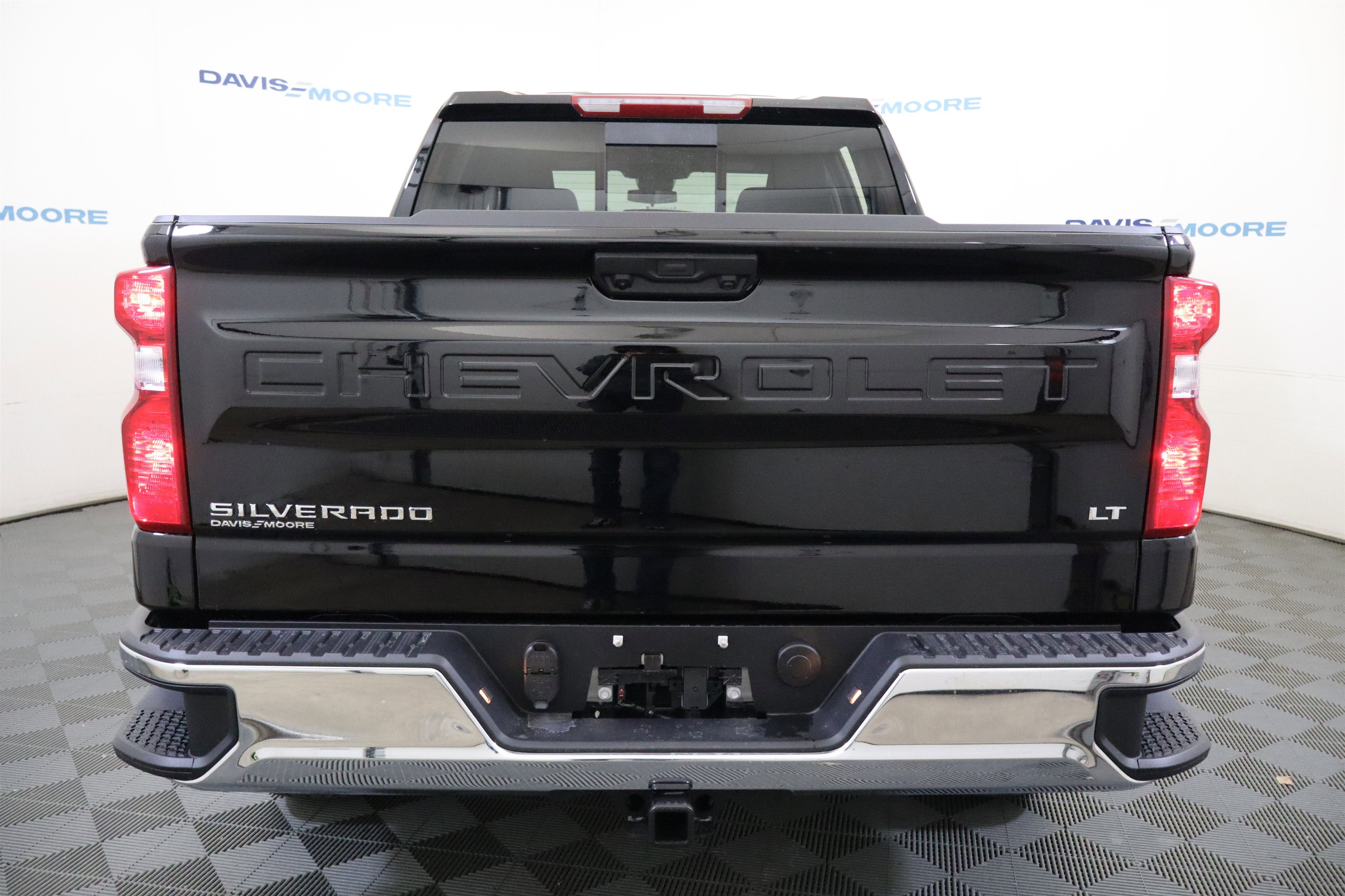2026 Chevrolet Silverado 1500 LT Crew Cab 4WD