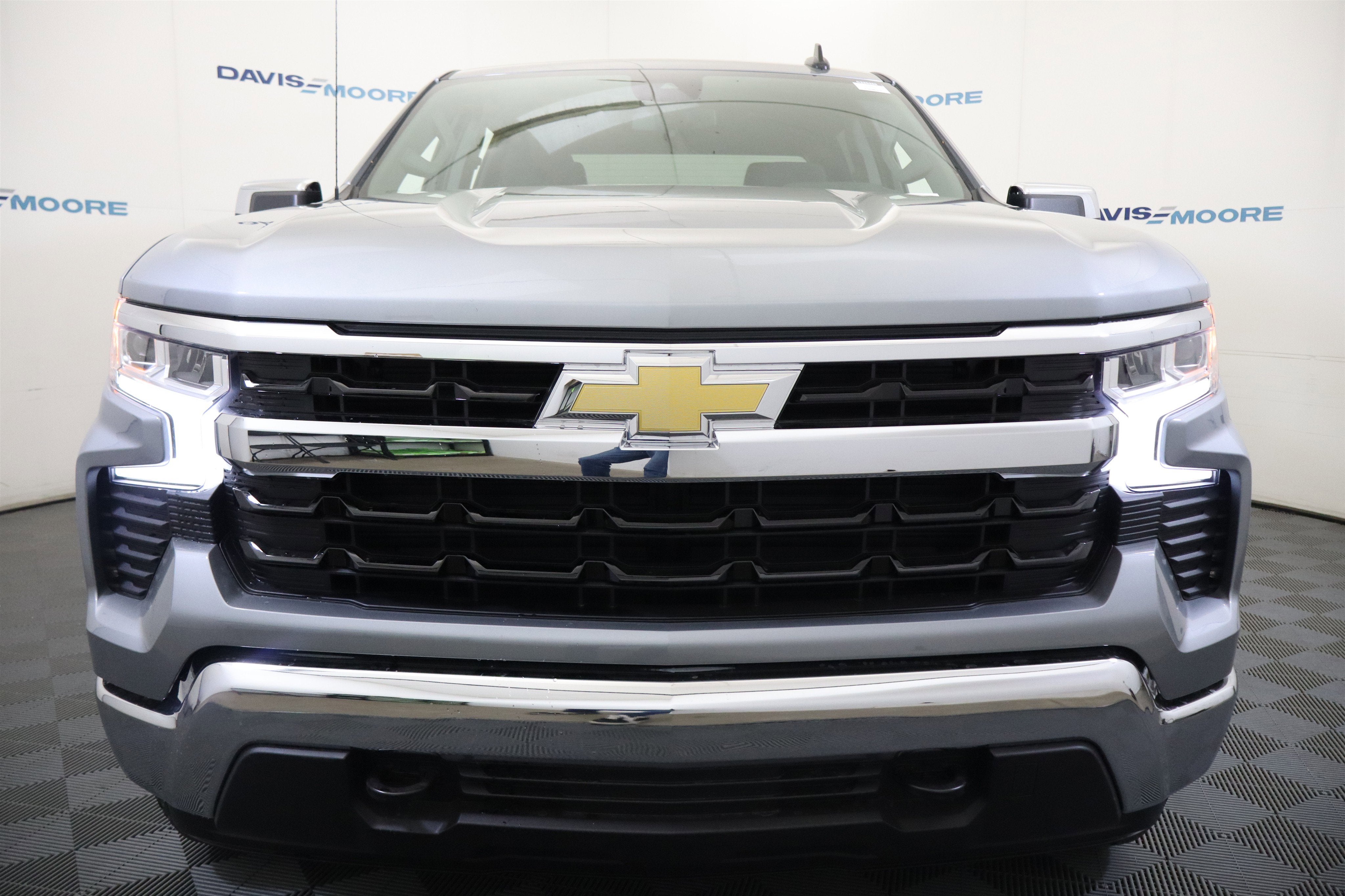 2026 Chevrolet Silverado 1500 LT Crew Cab 4WD
