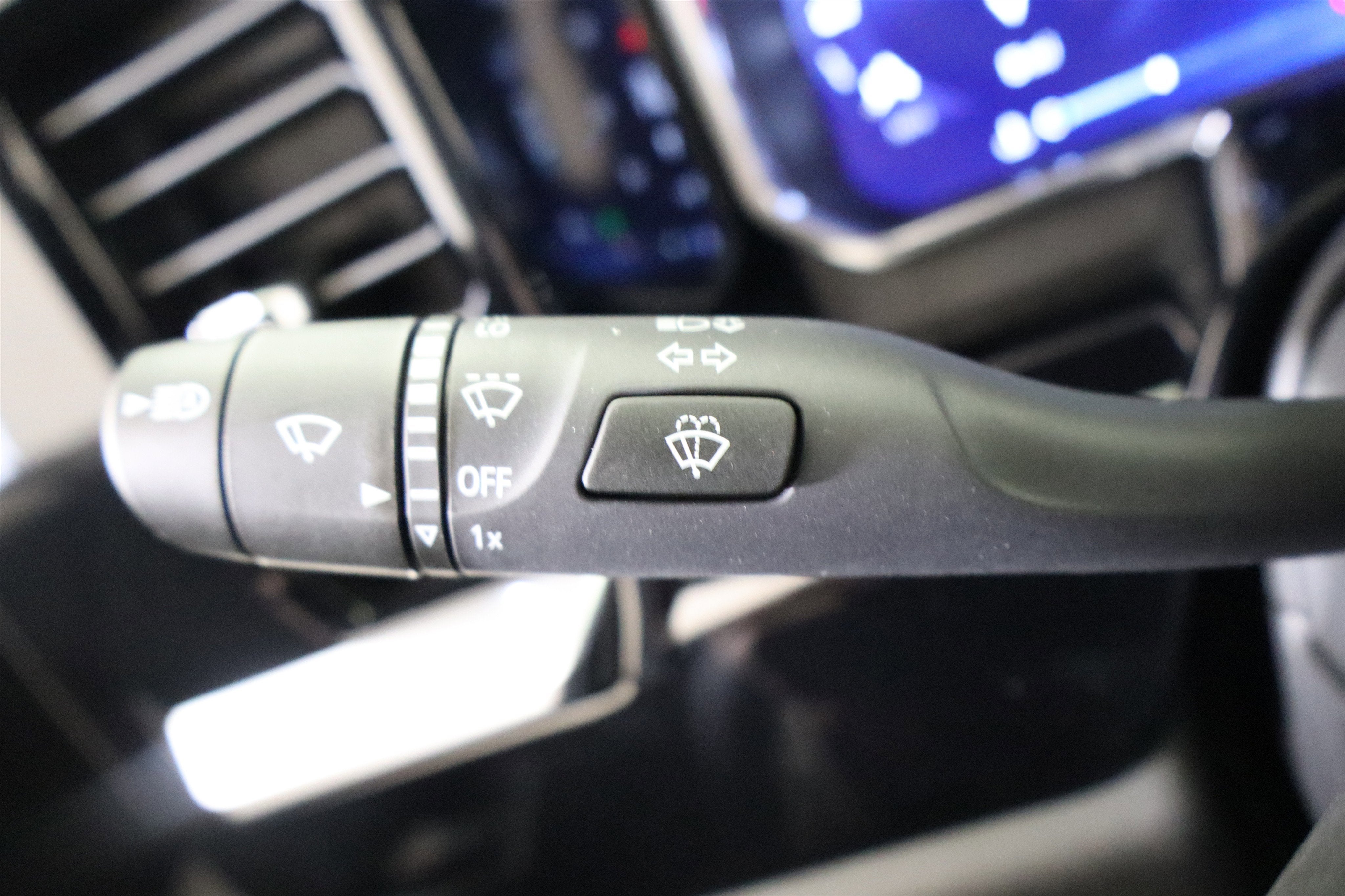 2026 Chevrolet Silverado 1500 LT Crew Cab 4WD