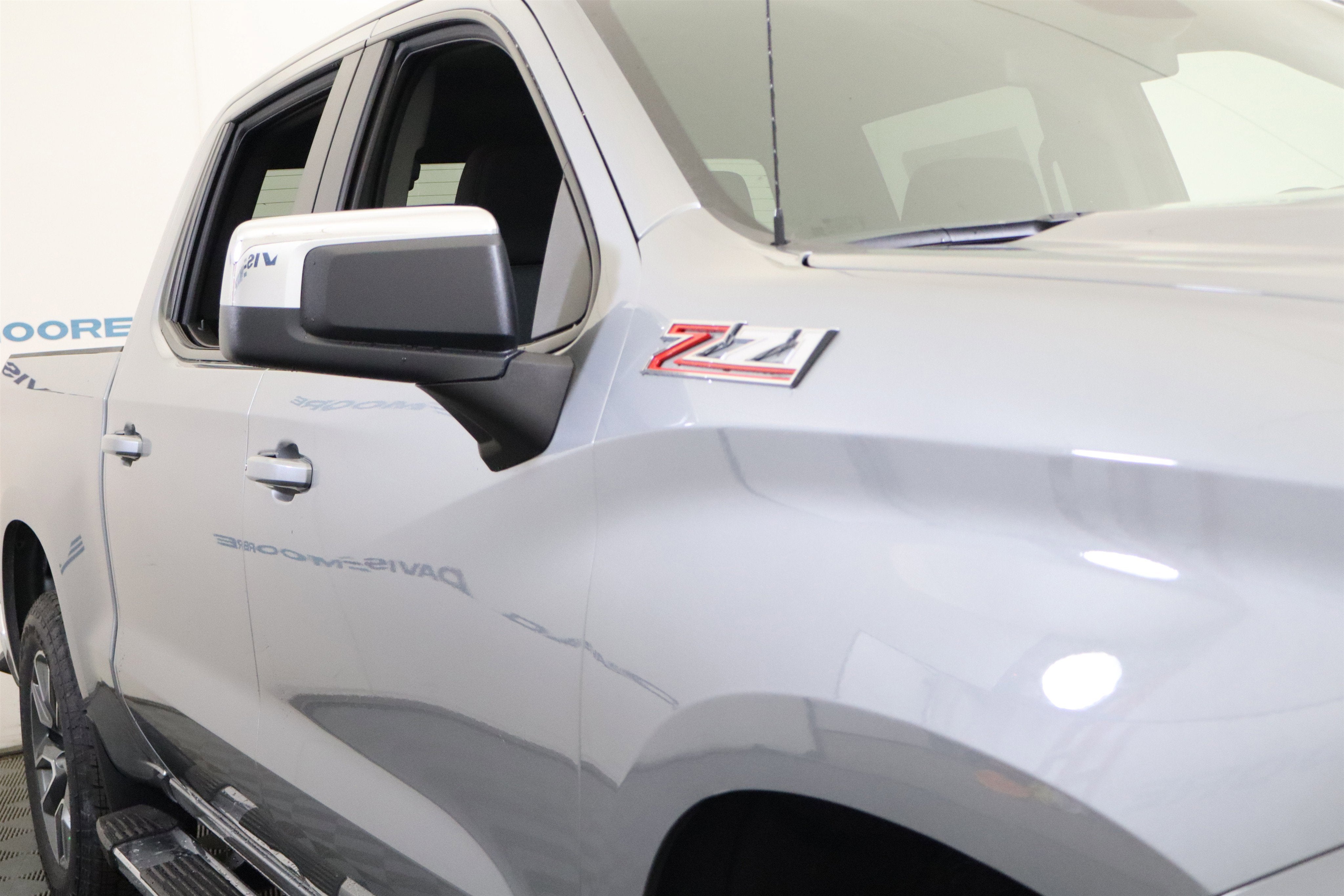 2026 Chevrolet Silverado 1500 LT Crew Cab 4WD