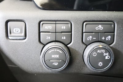 2026 Chevrolet Silverado 1500 LT Crew Cab 4WD