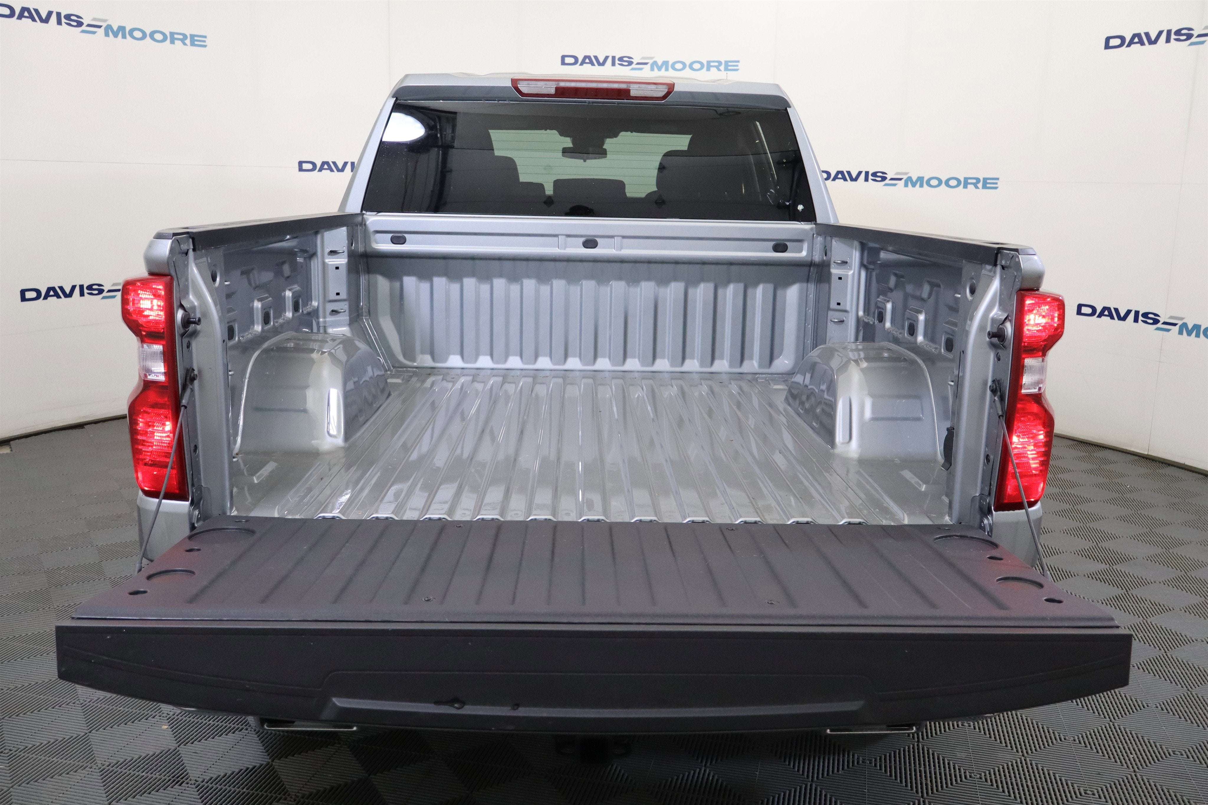 2026 Chevrolet Silverado 1500 LT Crew Cab 4WD