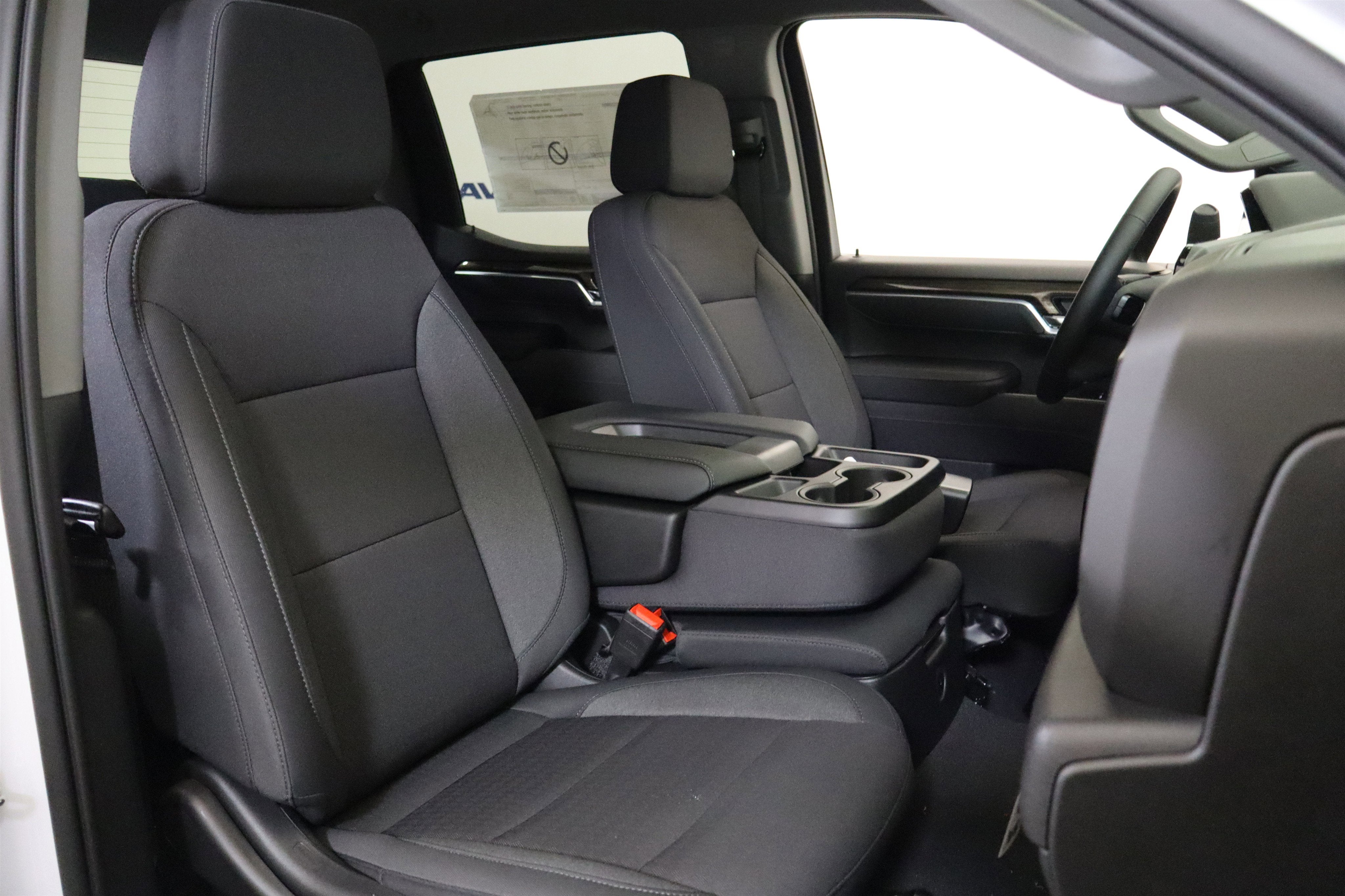 2026 Chevrolet Silverado 1500 LT Crew Cab 4WD