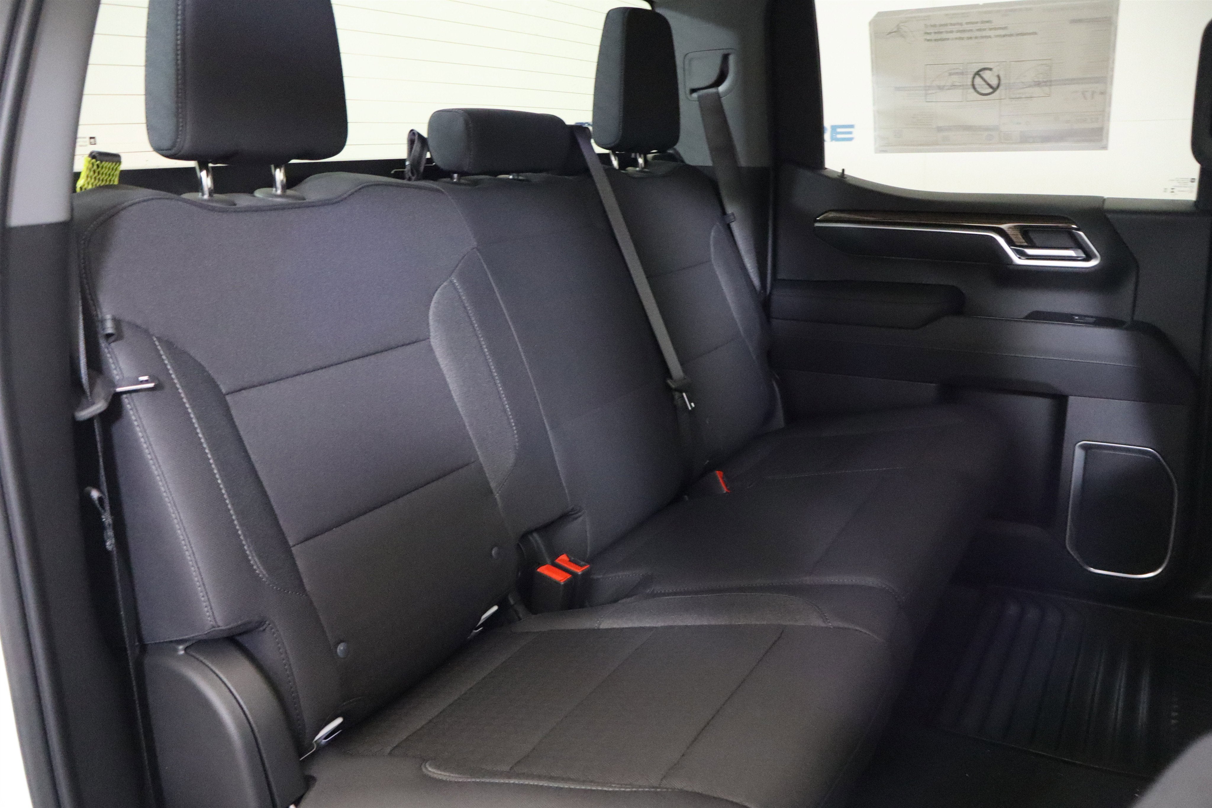 2026 Chevrolet Silverado 1500 LT Crew Cab 4WD