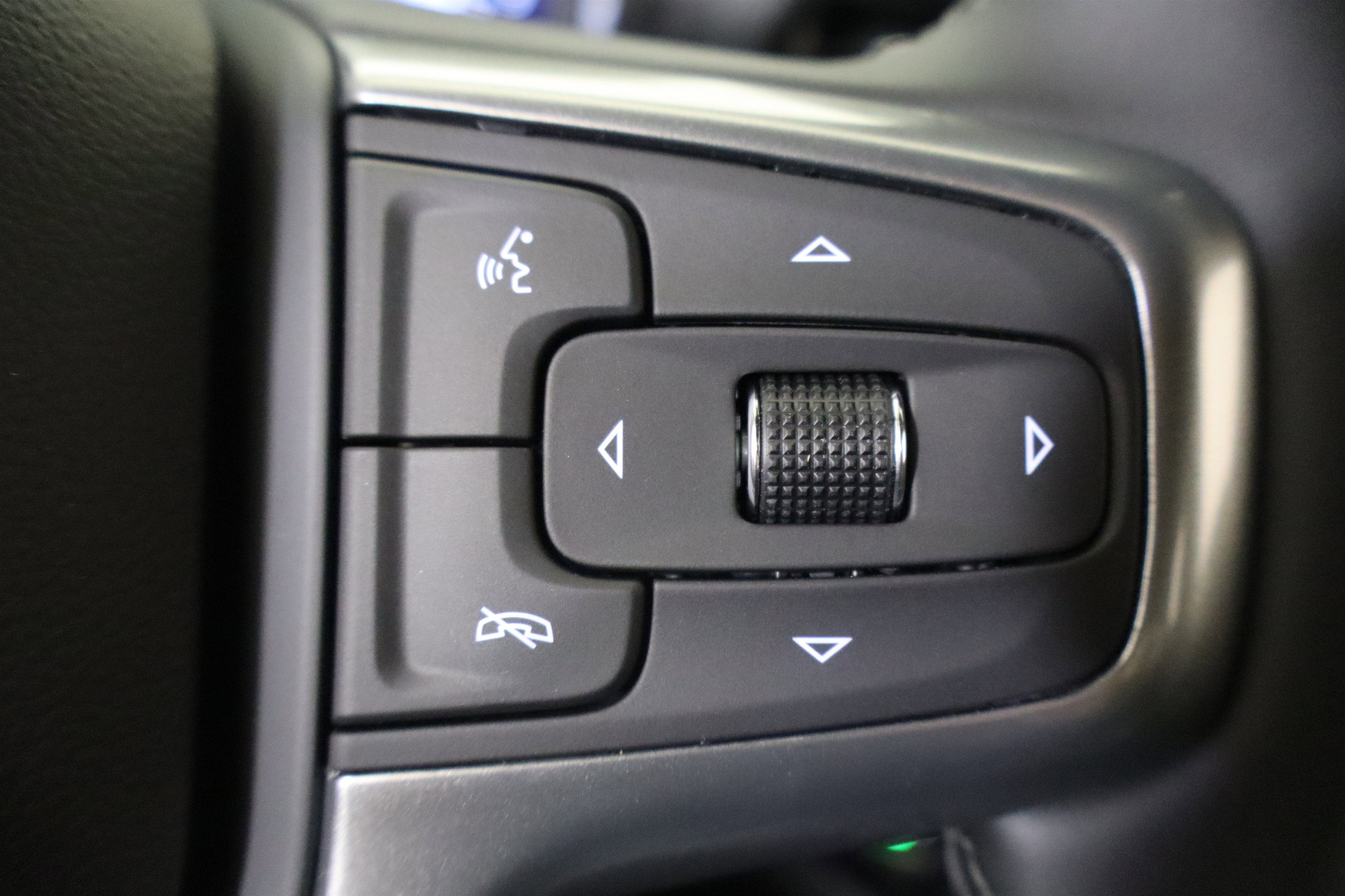 2026 Chevrolet Silverado 1500 LT Crew Cab 4WD