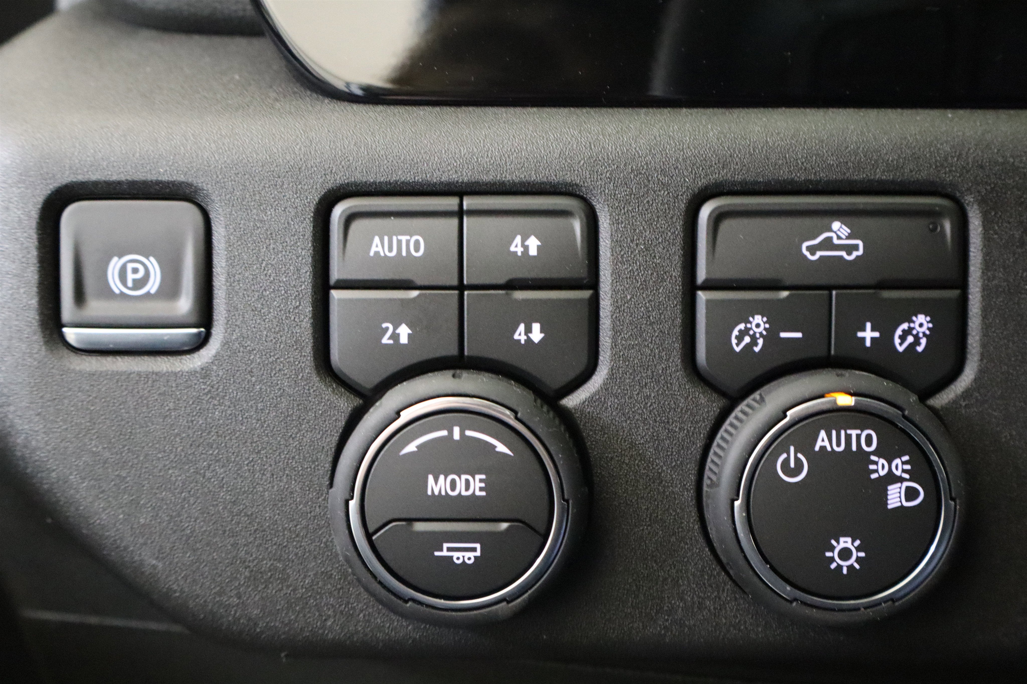 2026 Chevrolet Silverado 1500 LT Crew Cab 4WD