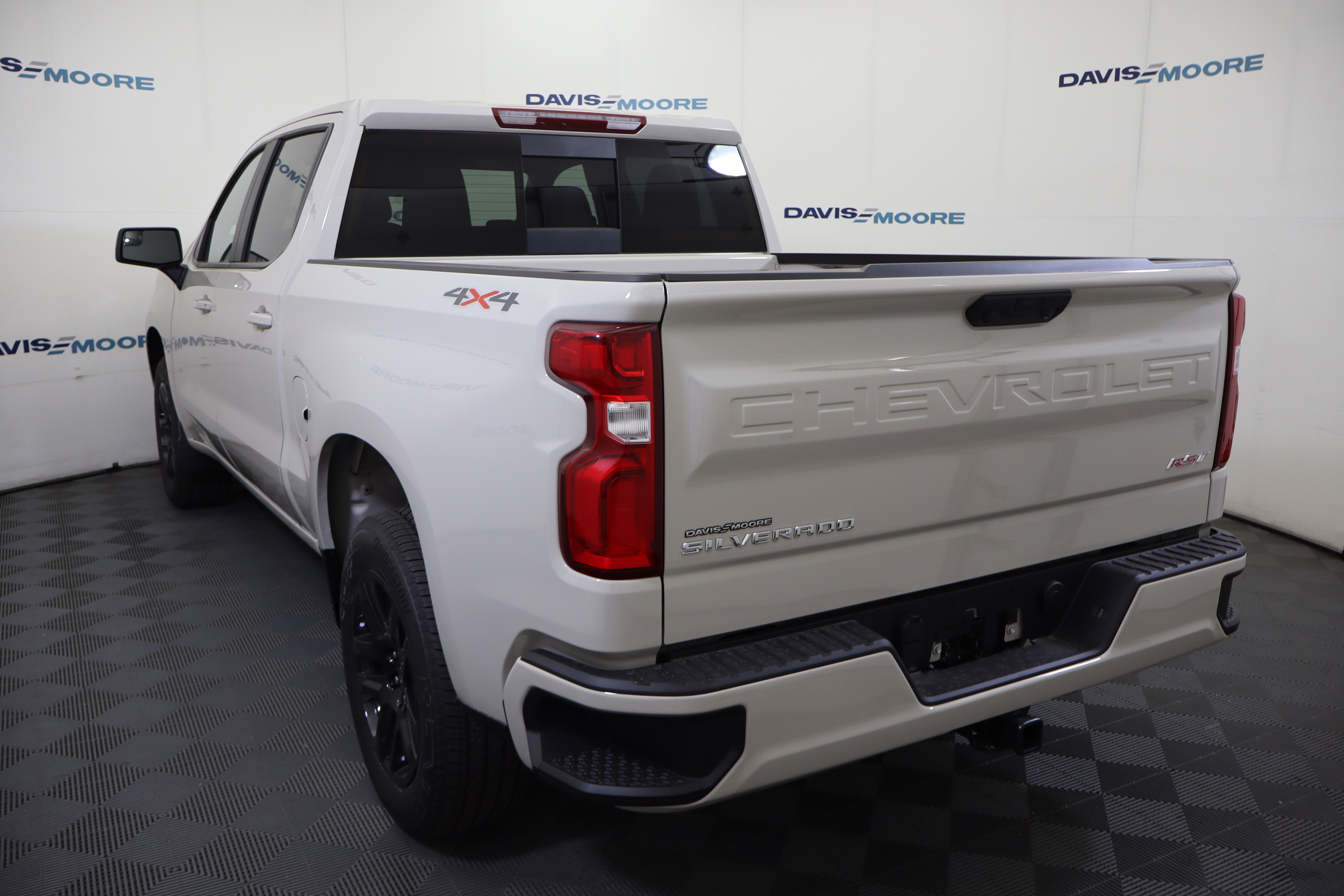 2026 Chevrolet Silverado 1500 RST Crew Cab 4WD