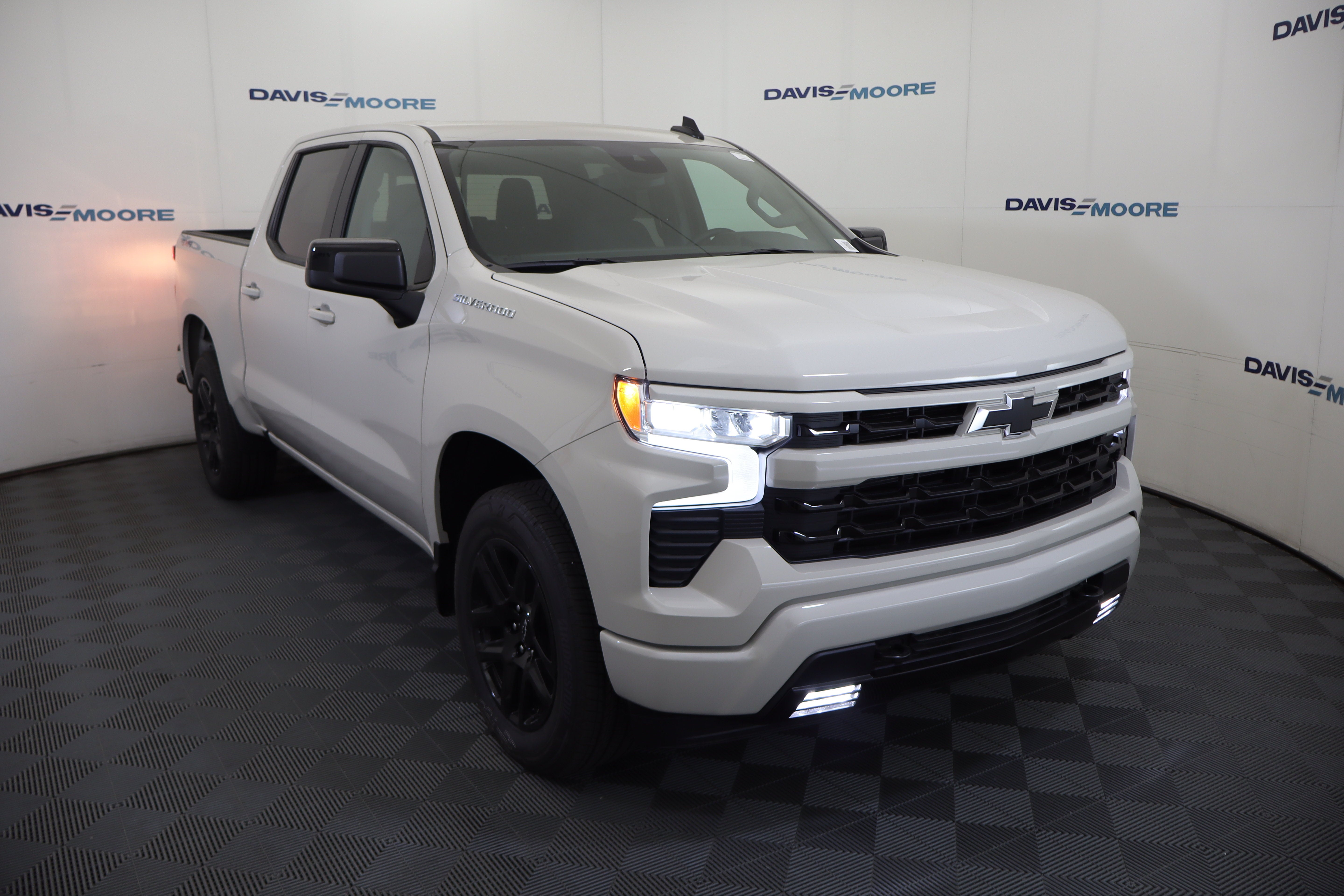 2026 Chevrolet Silverado 1500 RST Crew Cab 4WD