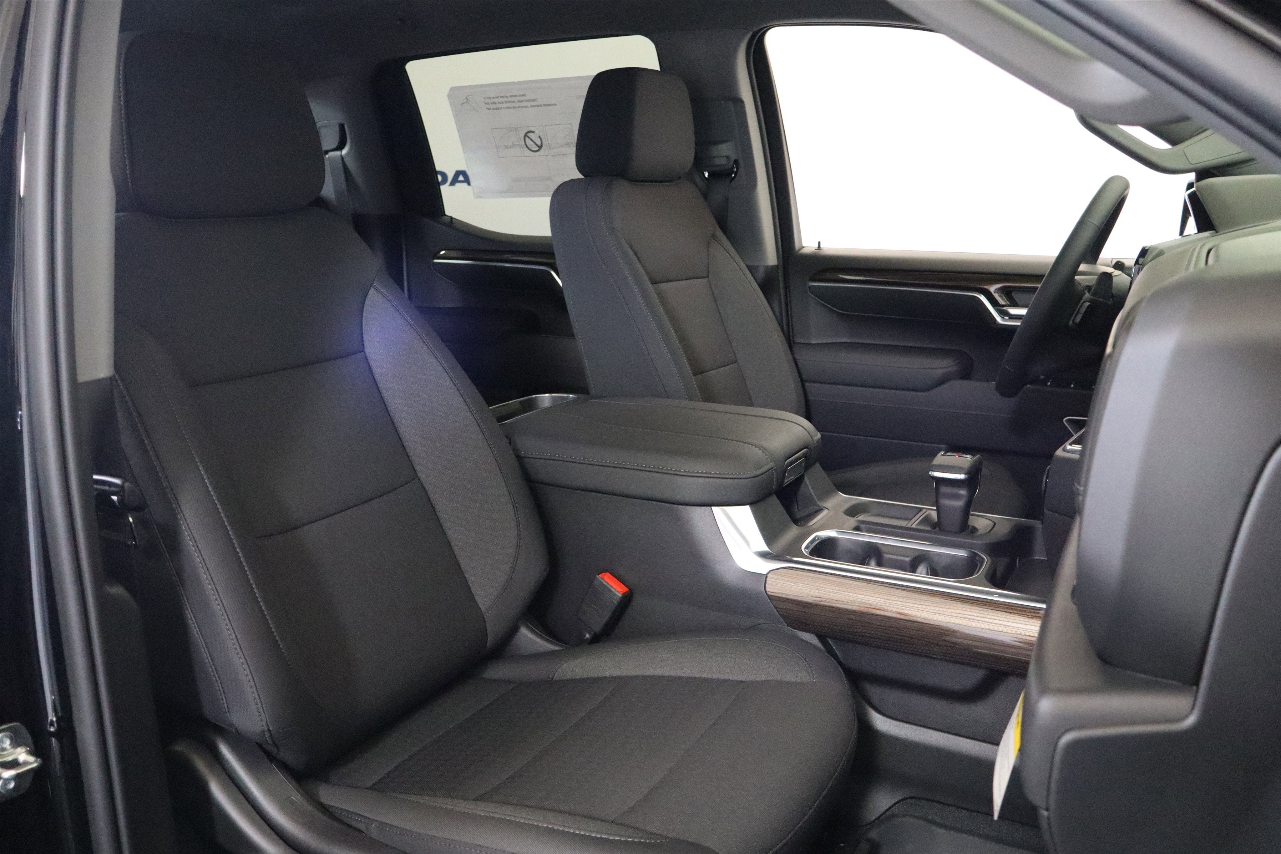 2026 Chevrolet Silverado 1500 RST Crew Cab 4WD