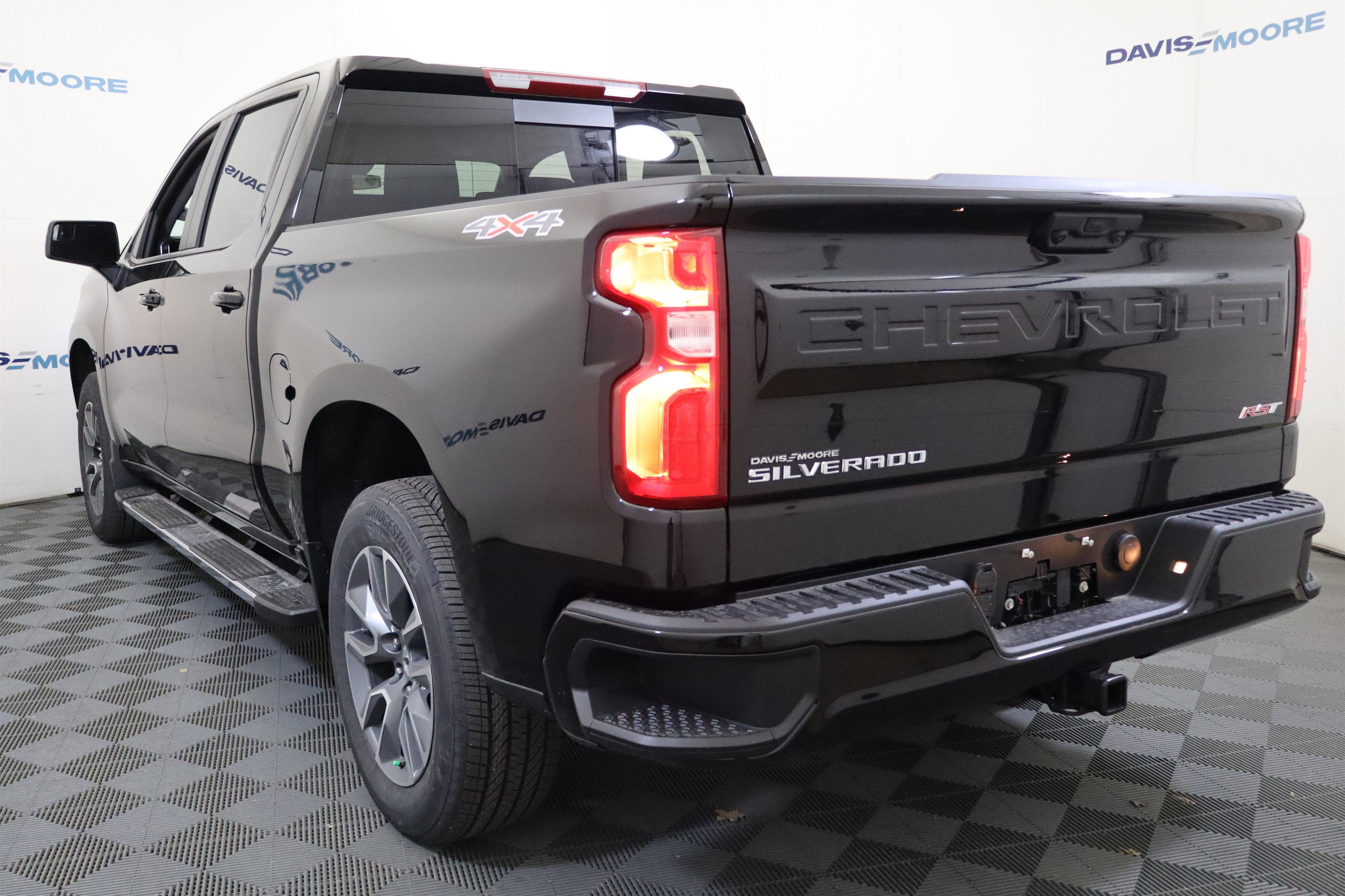 2026 Chevrolet Silverado 1500 RST Crew Cab 4WD