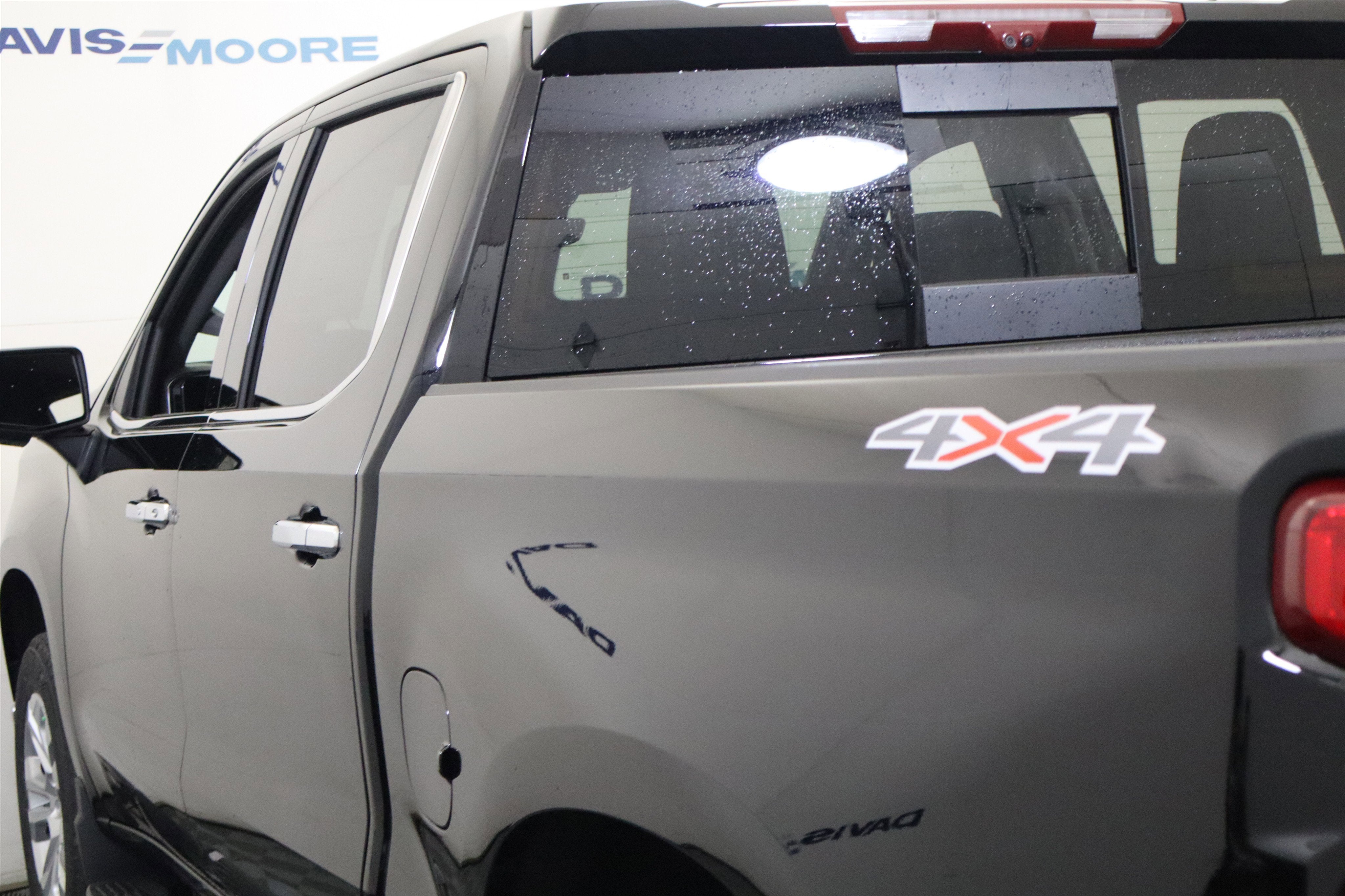 2026 Chevrolet Silverado 1500 LTZ Crew Cab 4WD