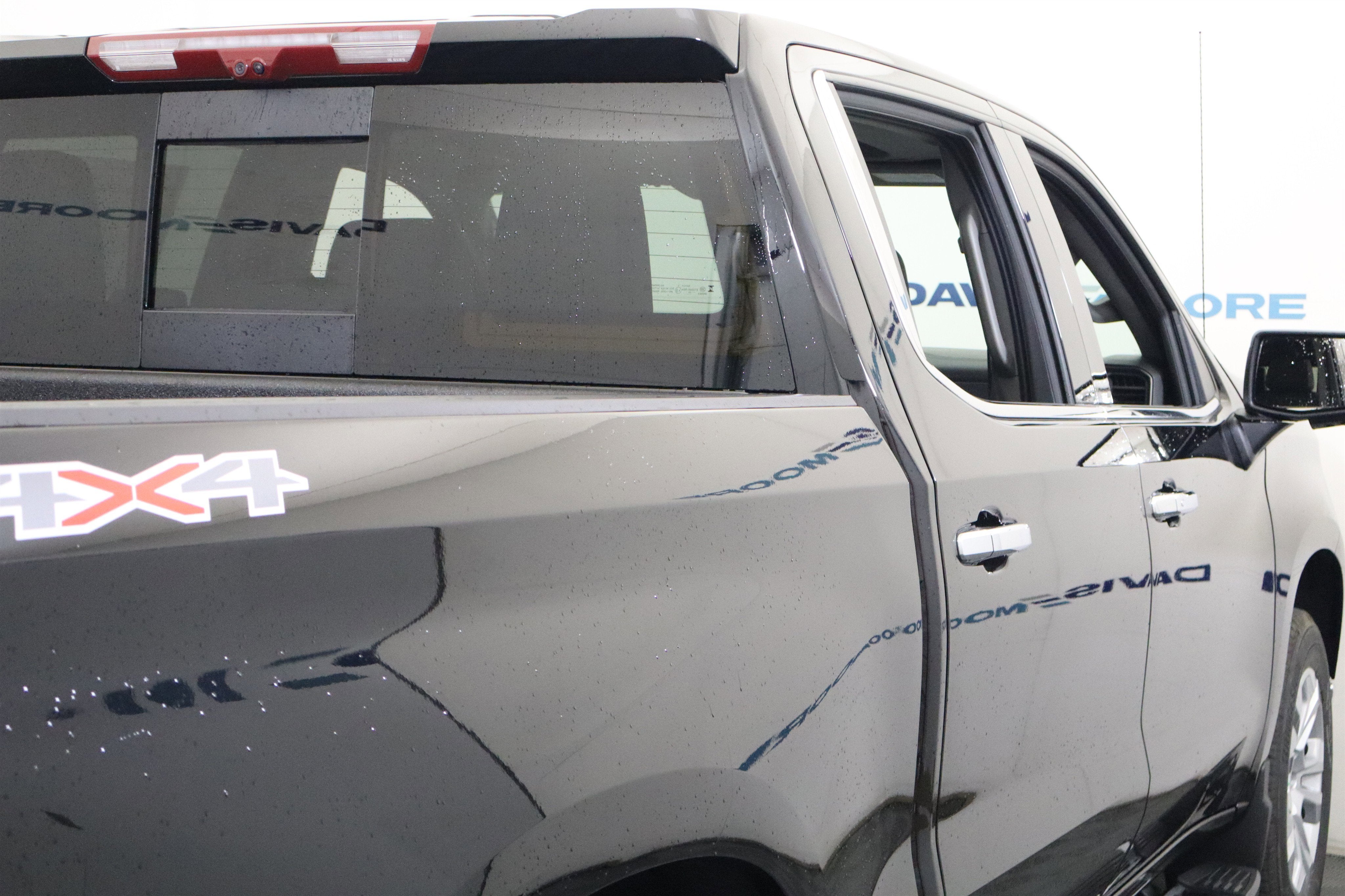 2026 Chevrolet Silverado 1500 LTZ Crew Cab 4WD