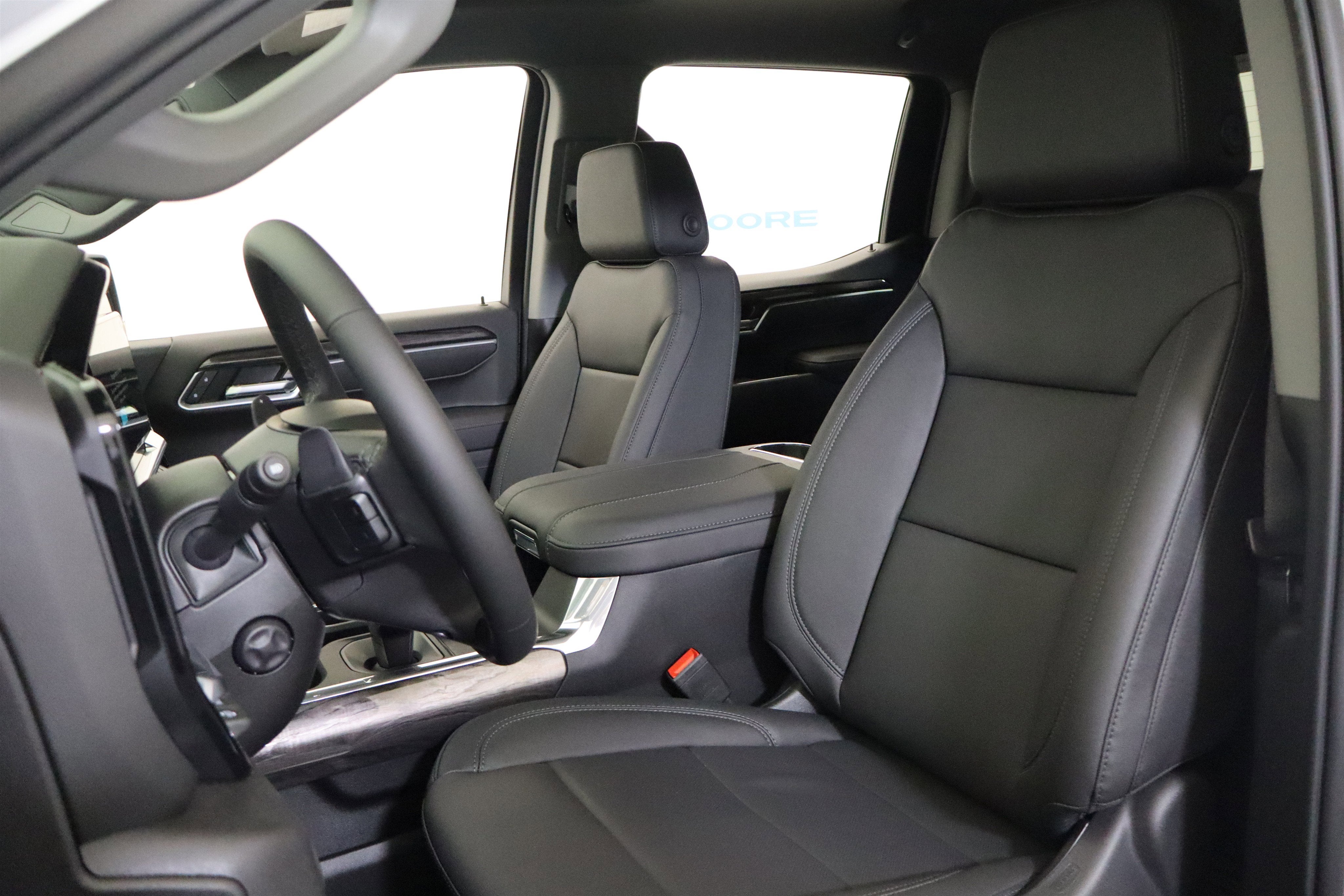 2026 Chevrolet Silverado 1500 LTZ Crew Cab 4WD