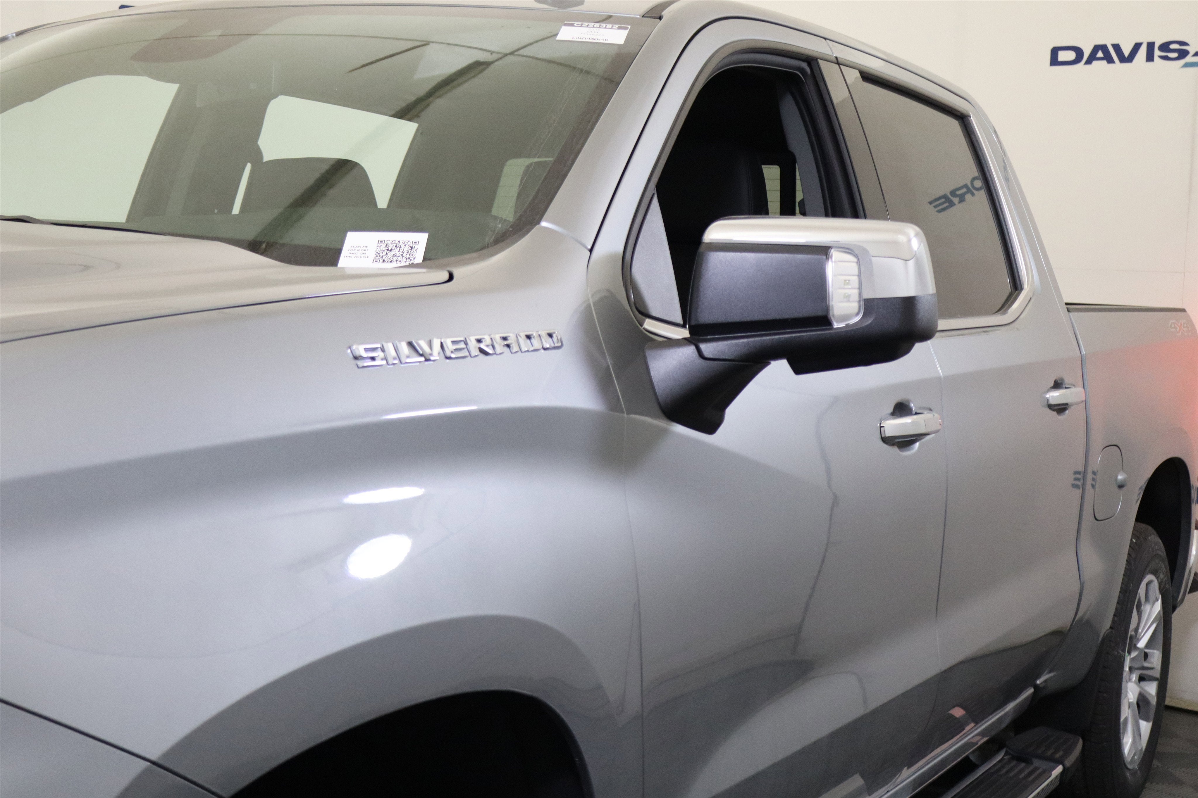 2026 Chevrolet Silverado 1500 LTZ Crew Cab 4WD