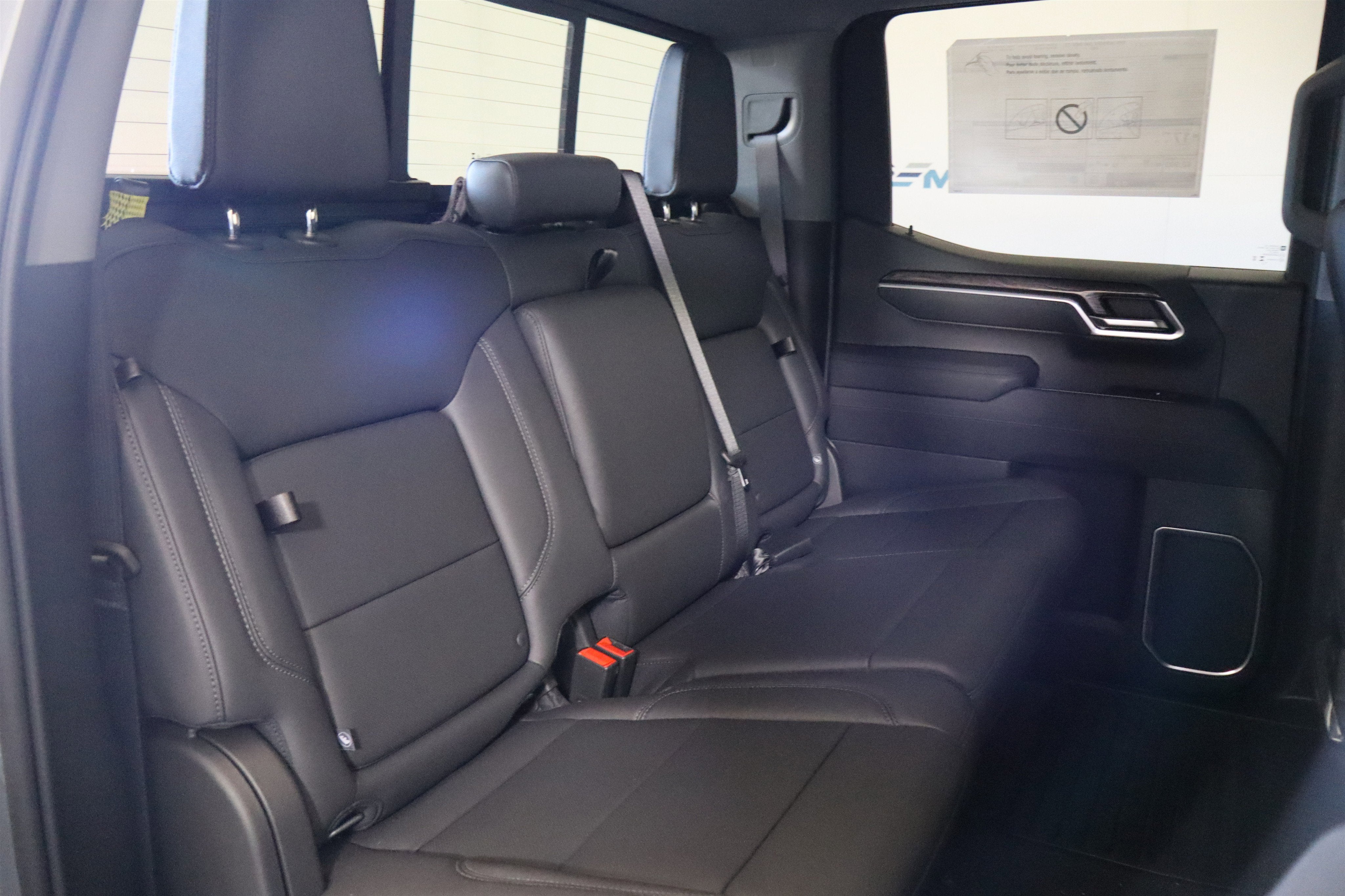 2026 Chevrolet Silverado 1500 LTZ Crew Cab 4WD