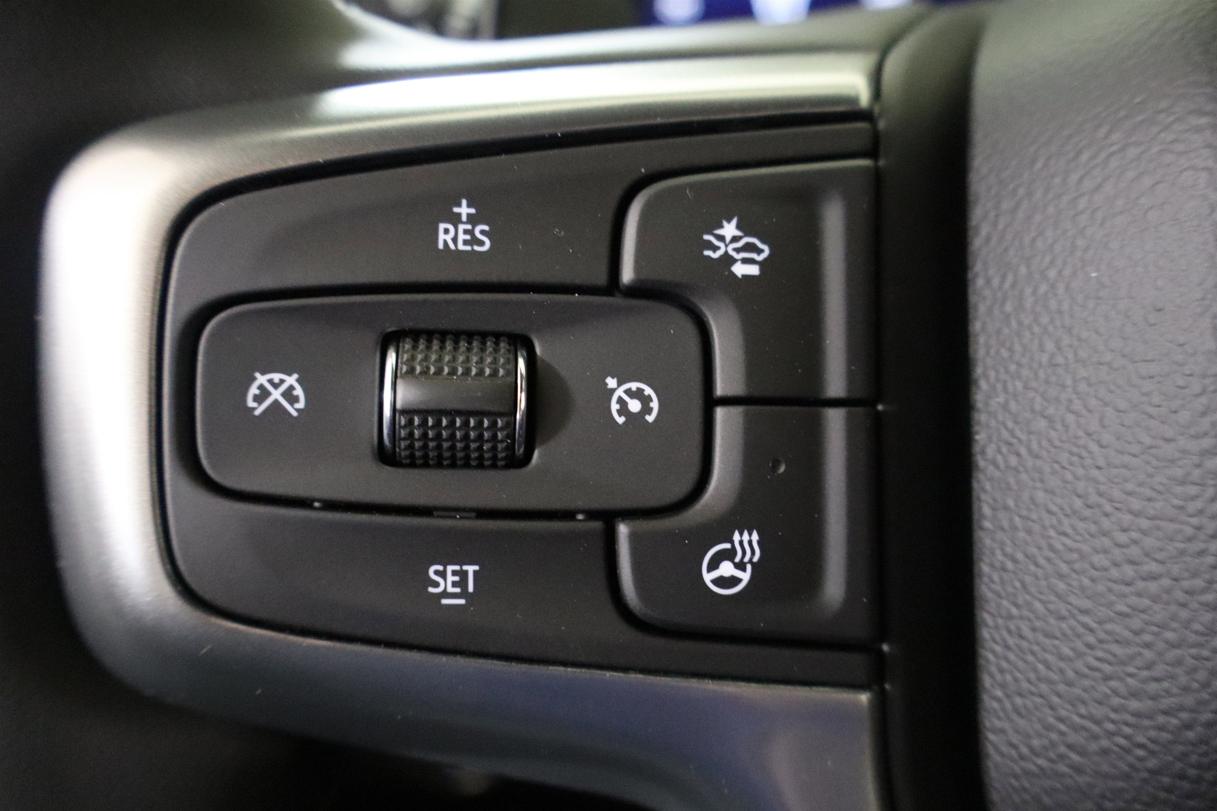 2026 Chevrolet Silverado 1500 LTZ Crew Cab 4WD