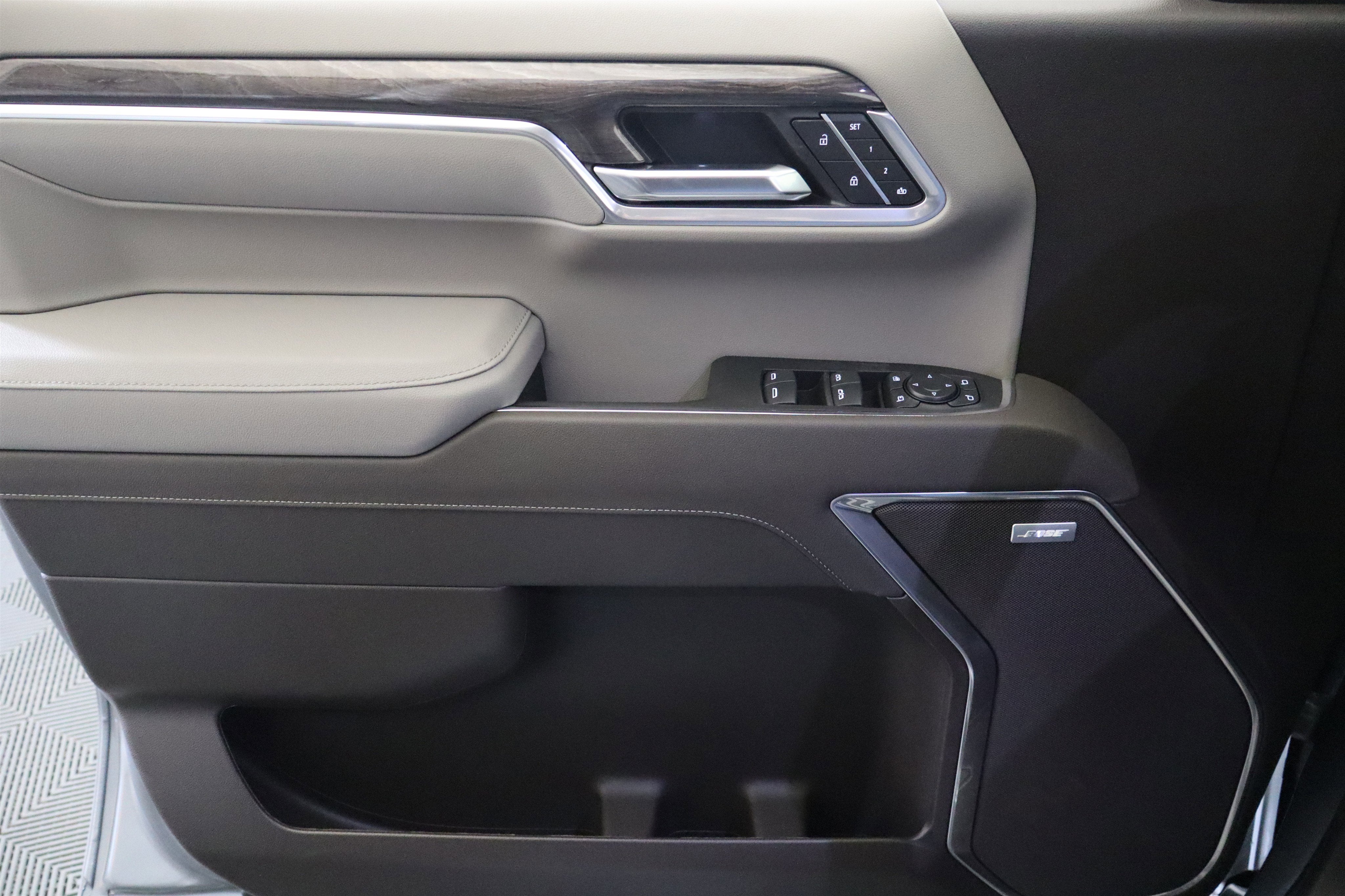 2026 Chevrolet Silverado 1500 LTZ Crew Cab 4WD