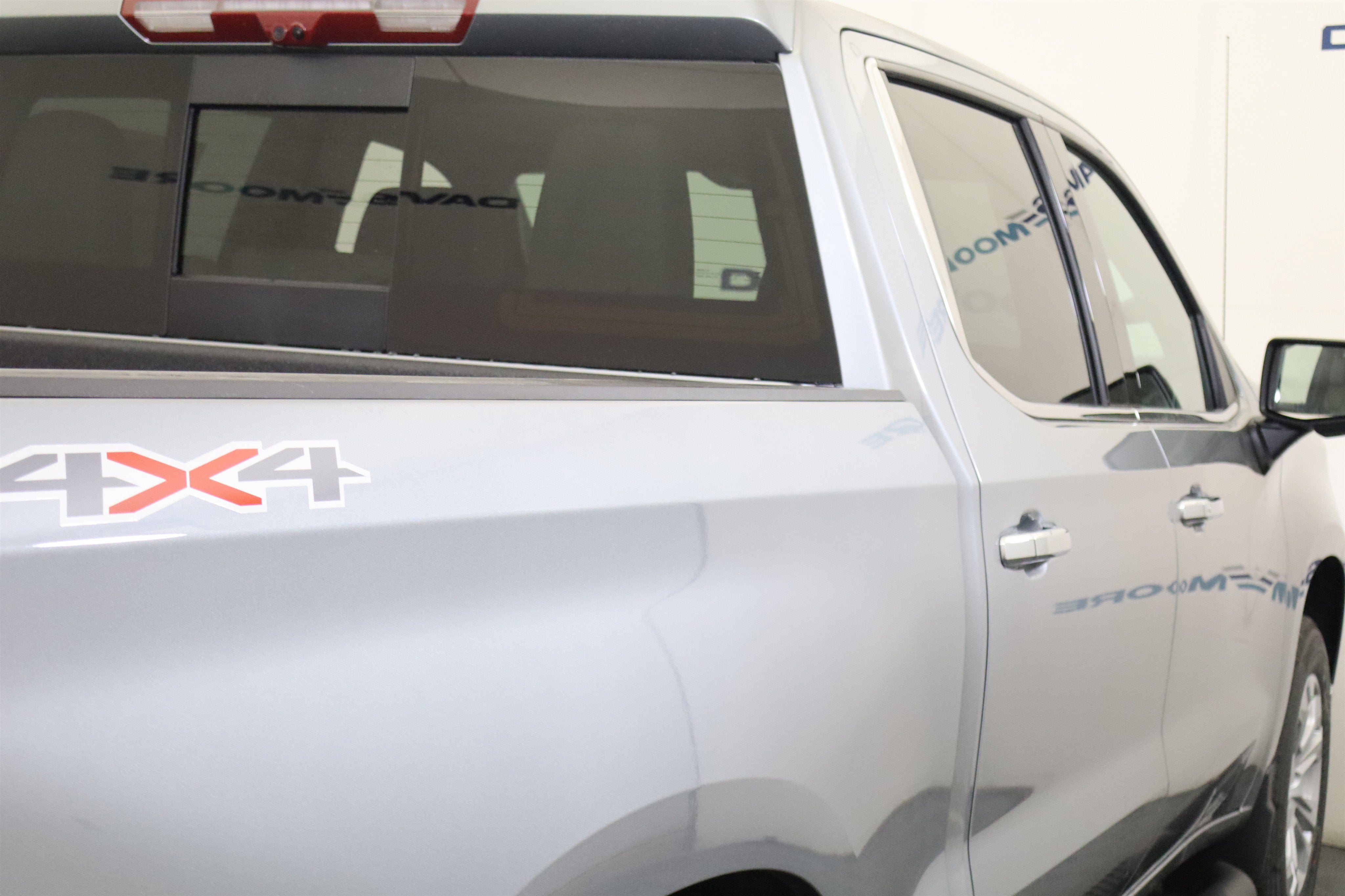 2026 Chevrolet Silverado 1500 LTZ Crew Cab 4WD