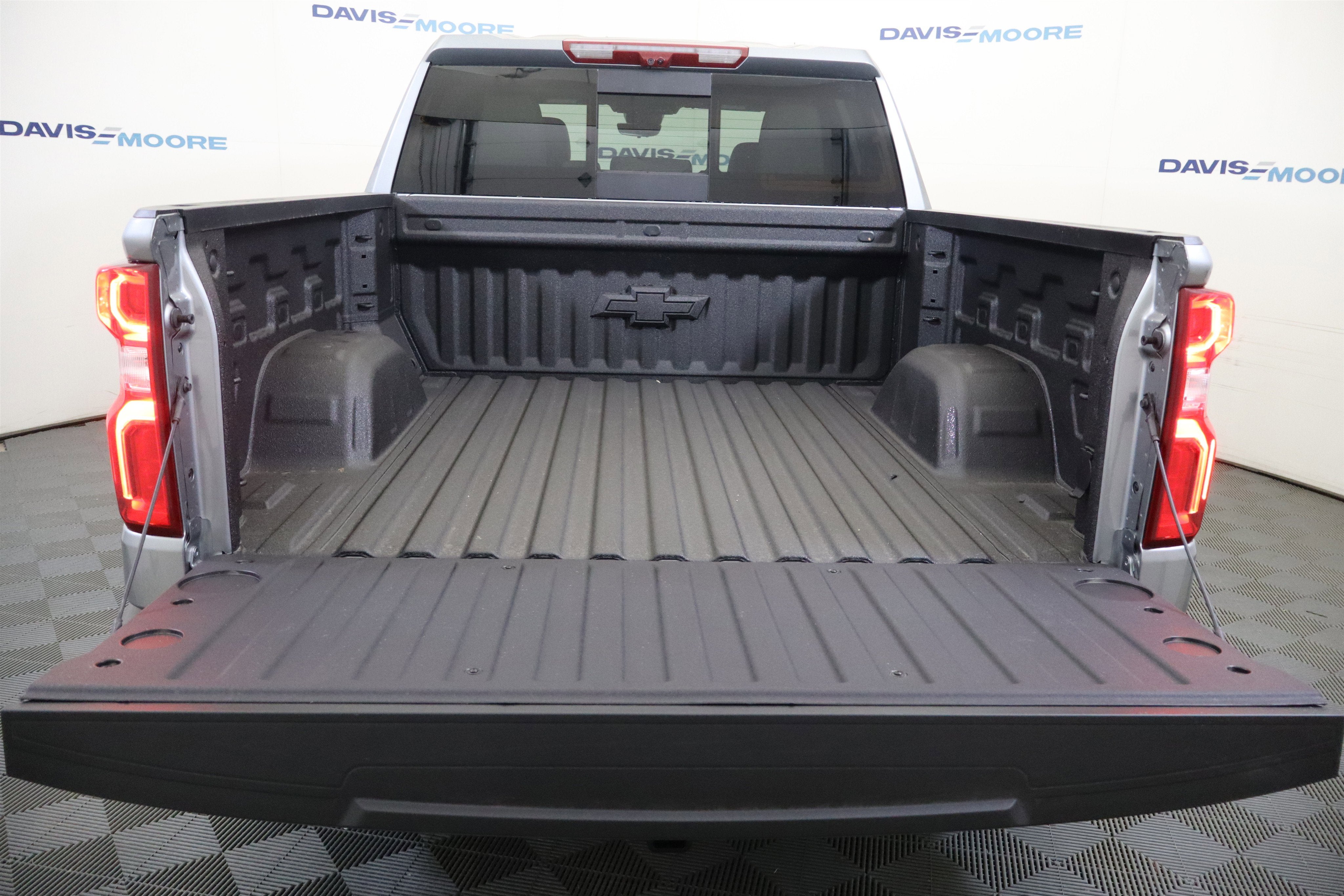 2026 Chevrolet Silverado 1500 LTZ Crew Cab 4WD