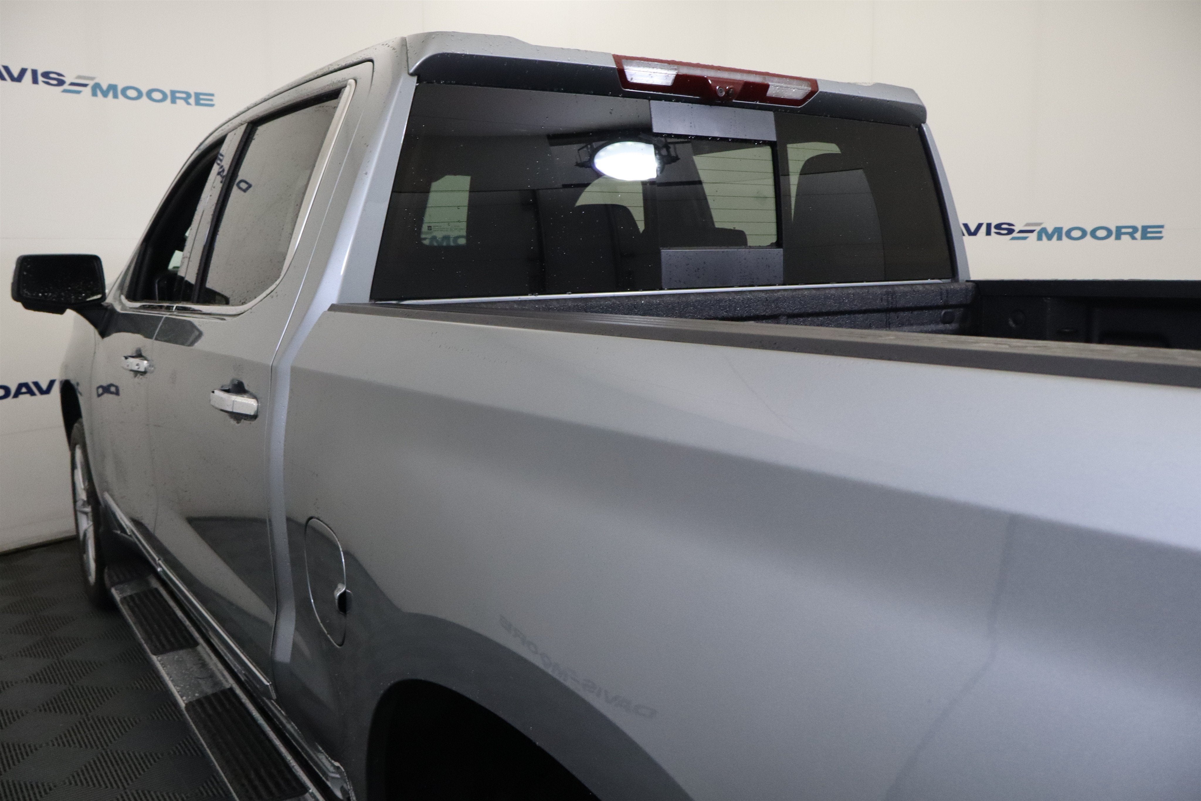 2026 Chevrolet Silverado 1500 High Country Crew Cab 4WD