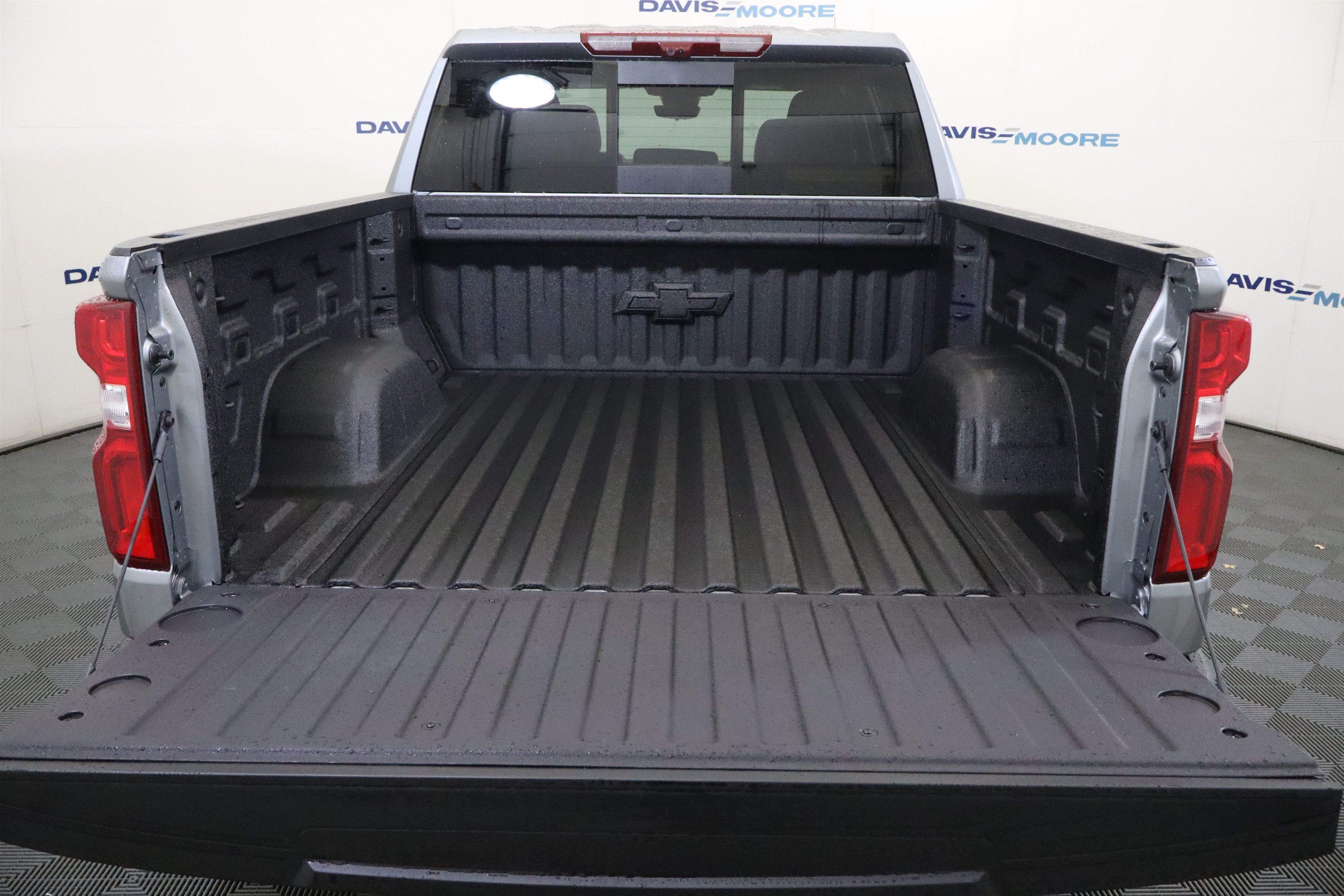 2026 Chevrolet Silverado 1500 High Country Crew Cab 4WD