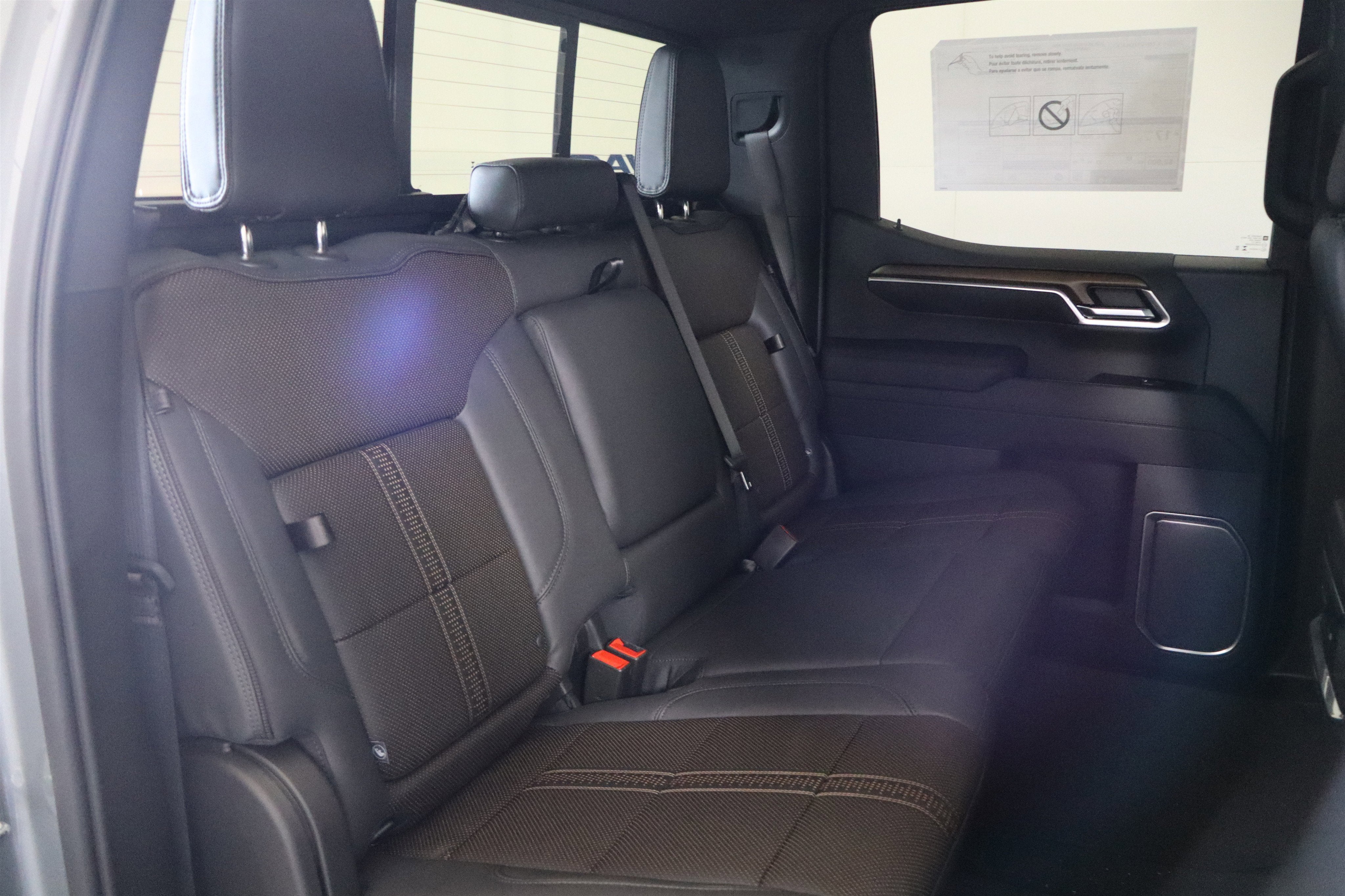 2026 Chevrolet Silverado 1500 High Country Crew Cab 4WD