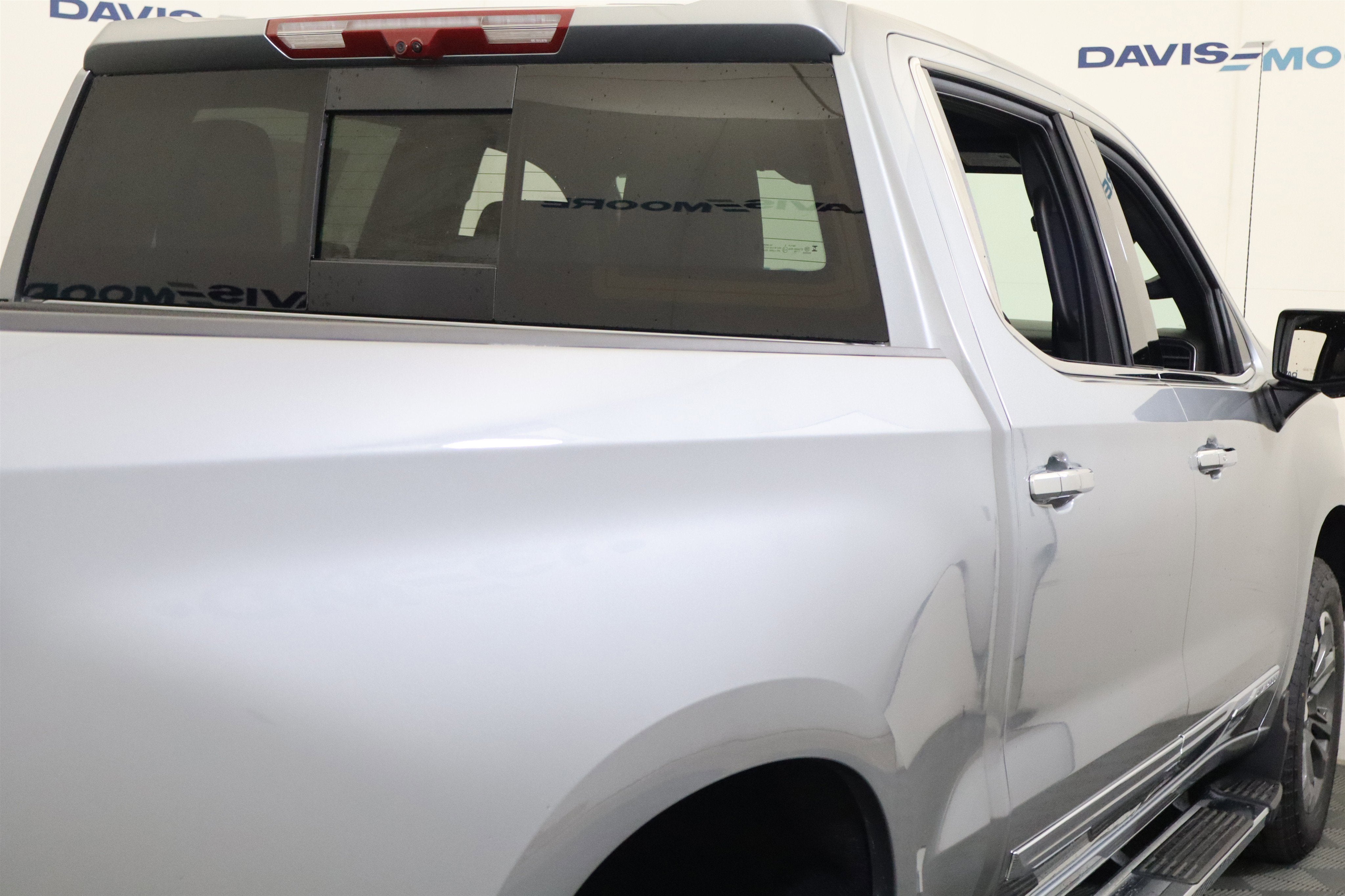 2026 Chevrolet Silverado 1500 High Country Crew Cab 4WD