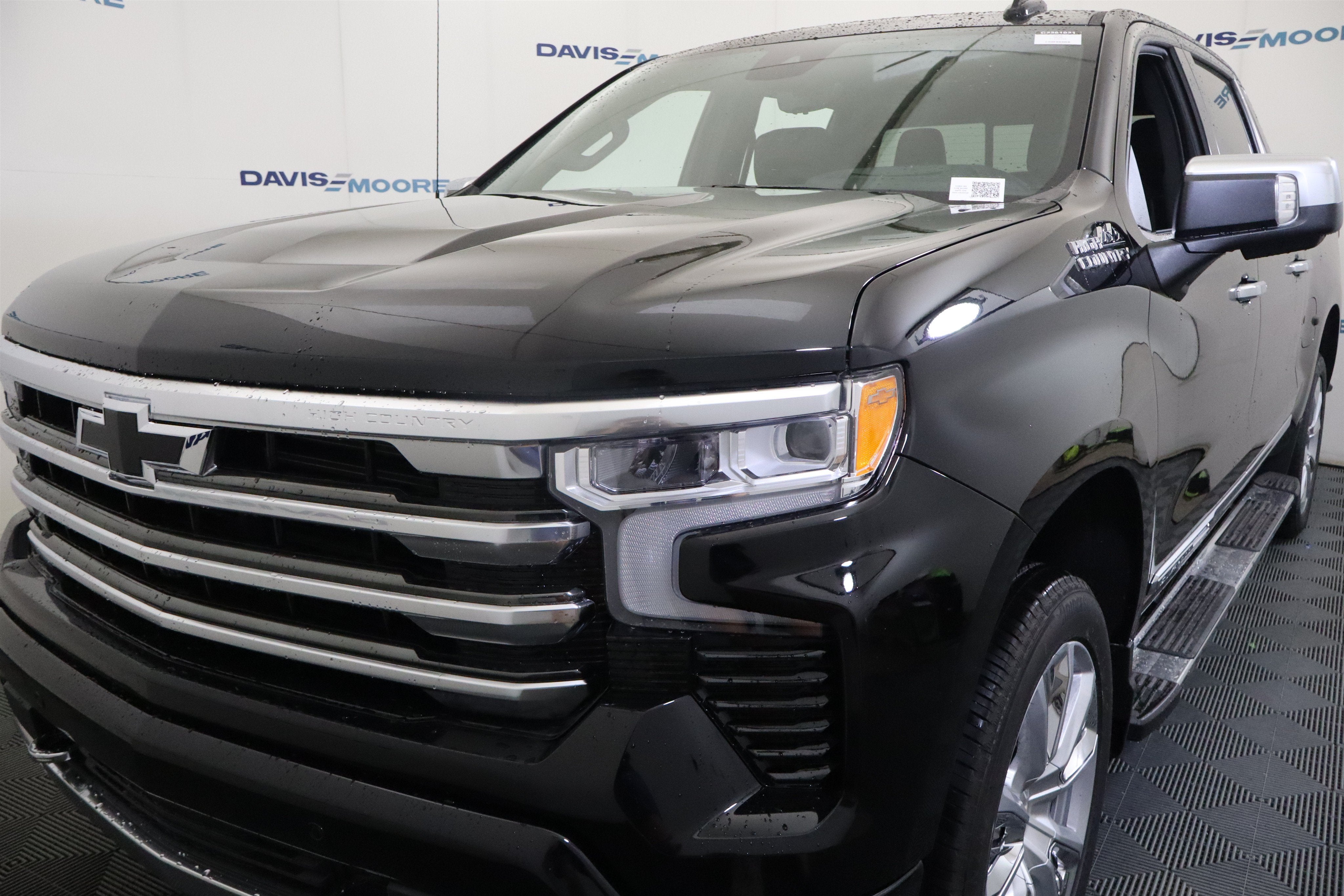 2026 Chevrolet Silverado 1500 High Country Crew Cab 4WD