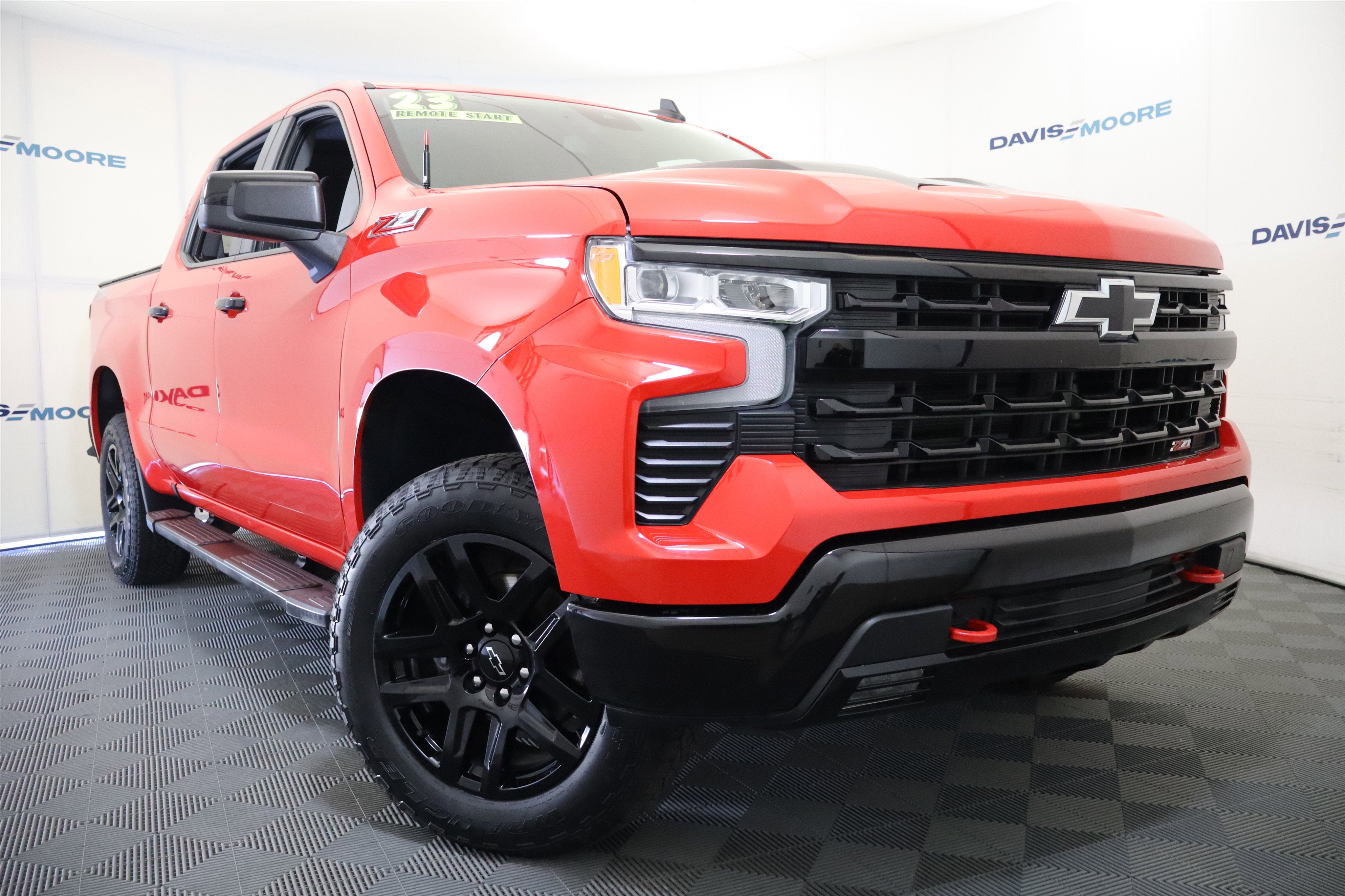 2023 Chevrolet Silverado 1500 LT Trail Boss Crew Cab 4WD