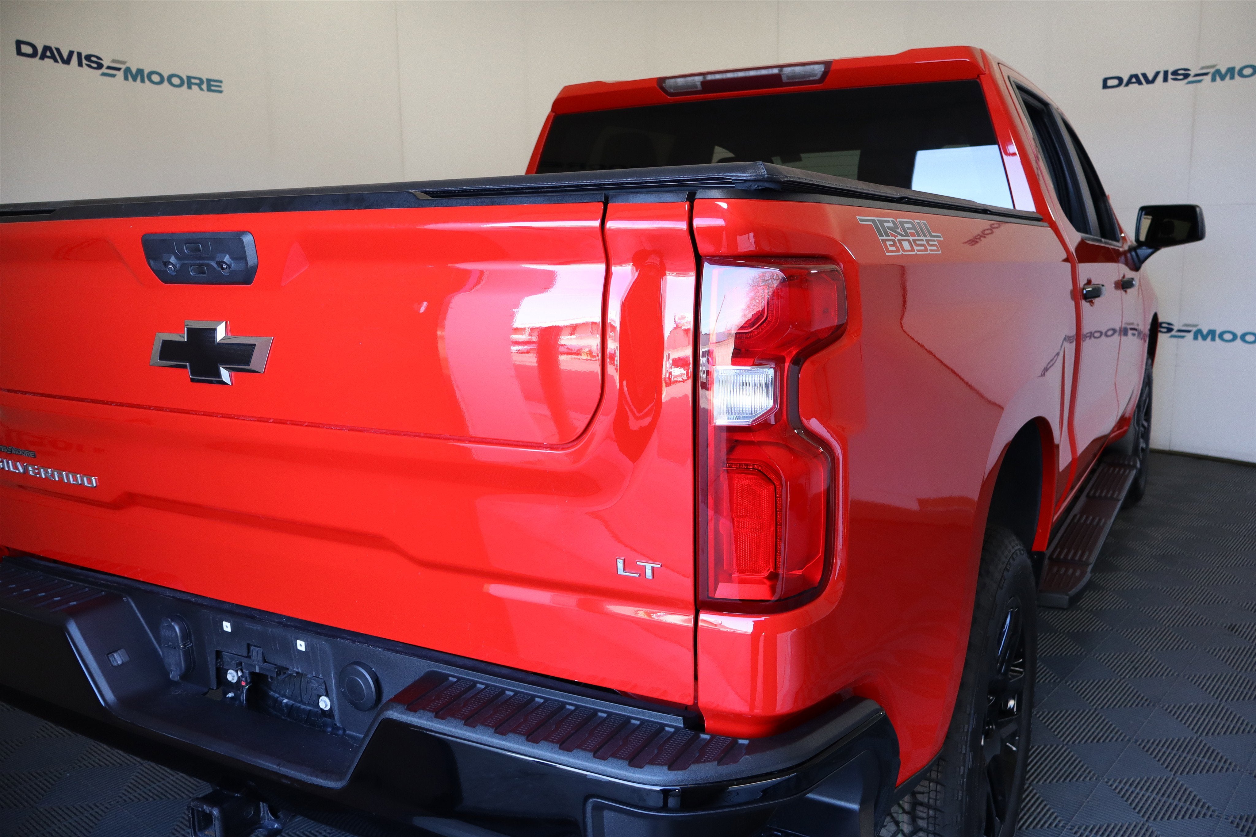 2023 Chevrolet Silverado 1500 LT Trail Boss Crew Cab 4WD