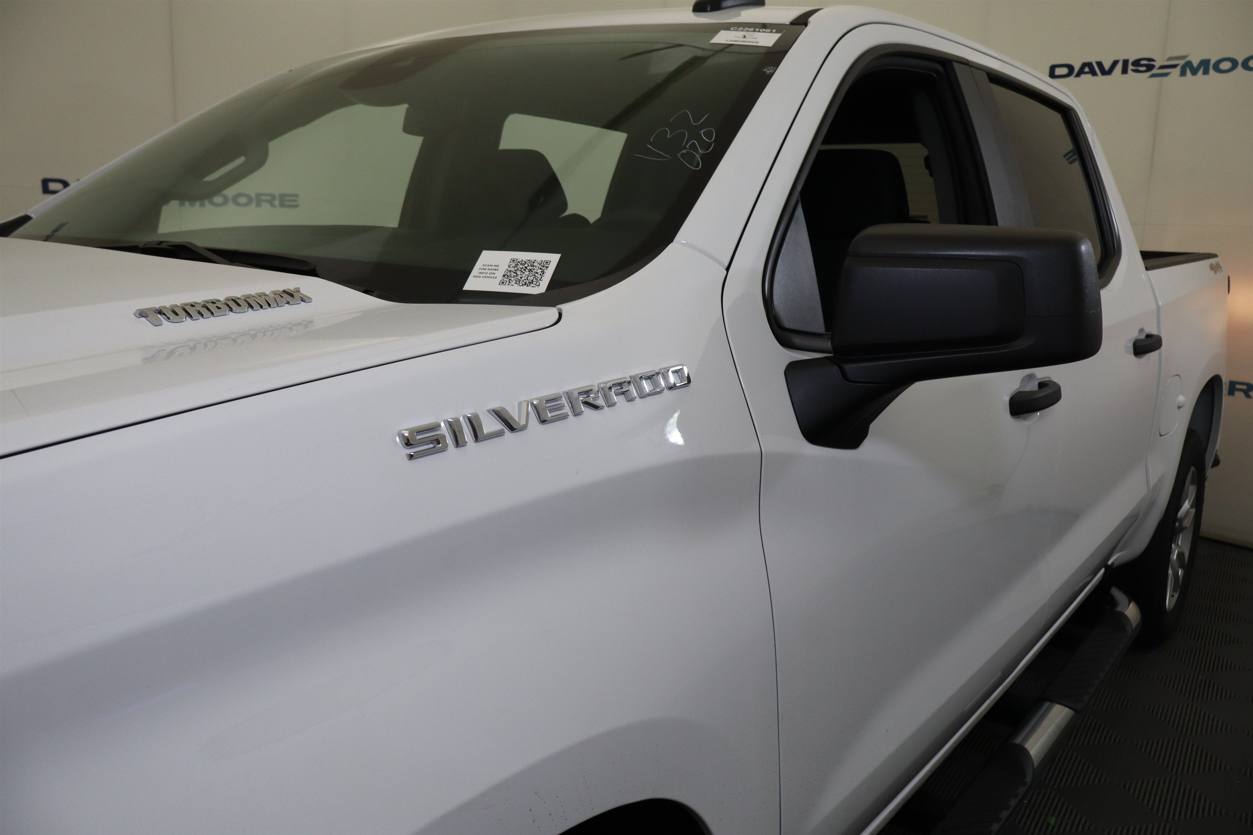 2026 Chevrolet Silverado 1500 Custom Crew Cab 4WD