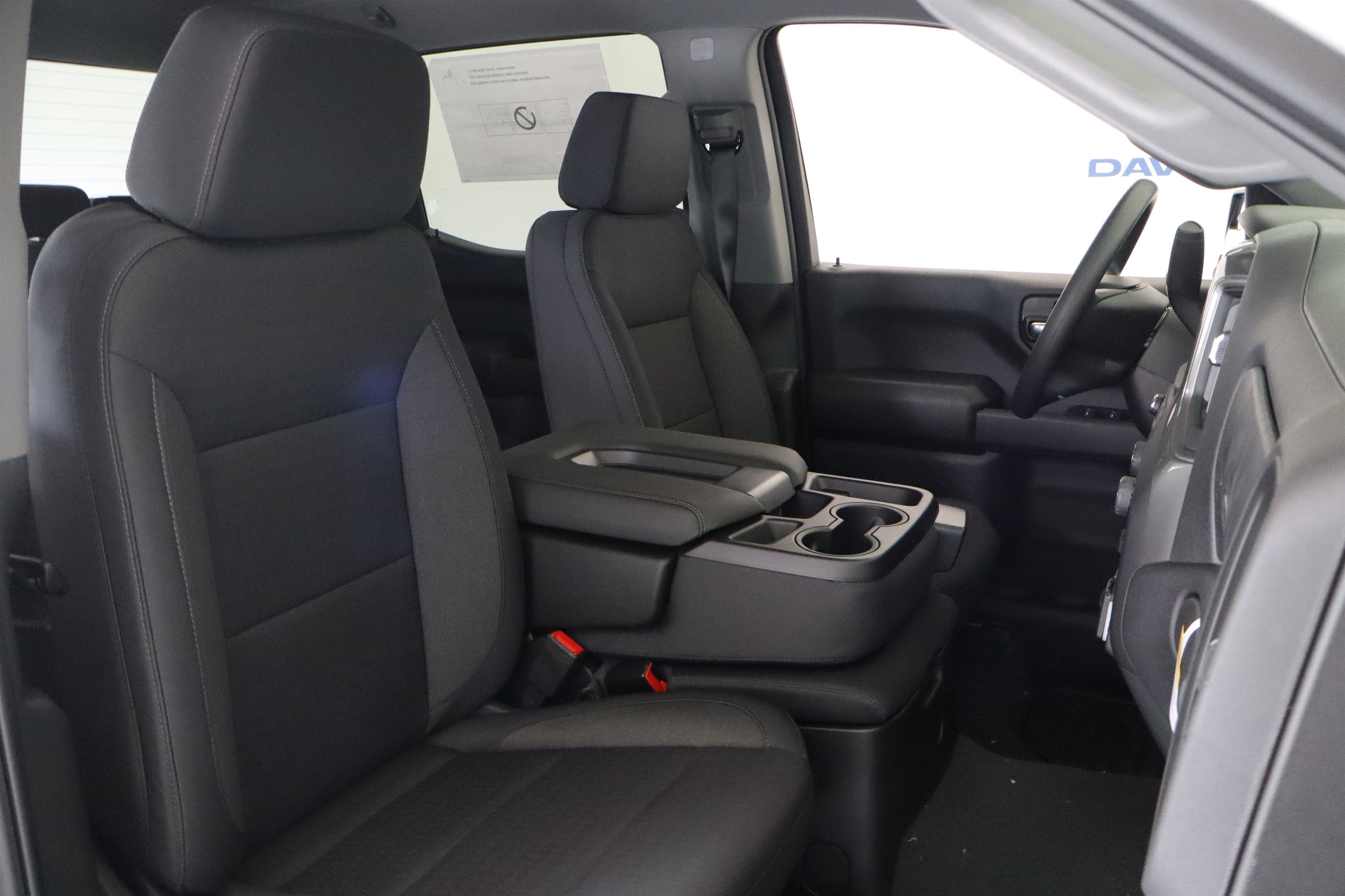 2026 Chevrolet Silverado 1500 Custom Crew Cab 4WD