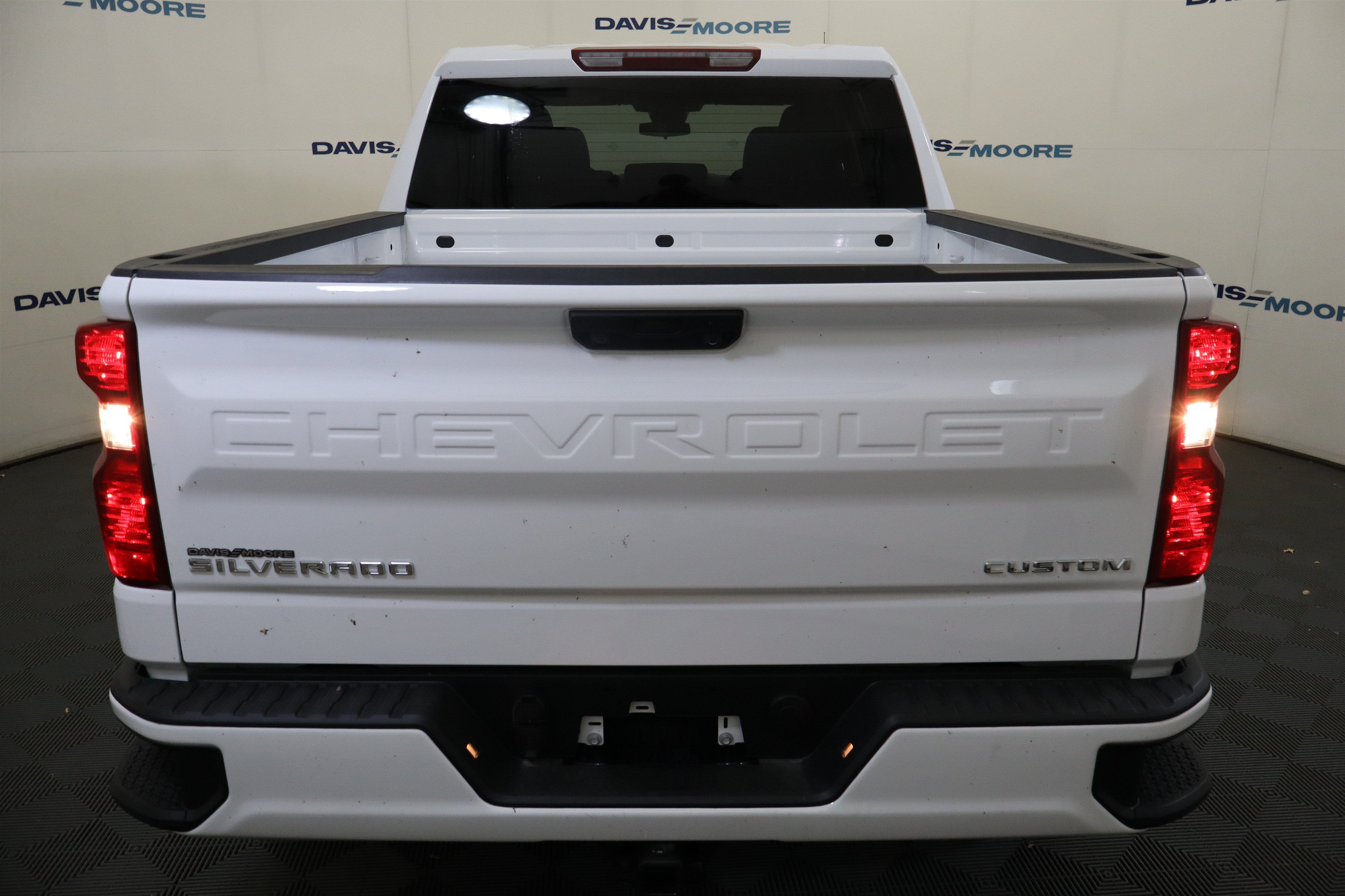 2026 Chevrolet Silverado 1500 Custom Crew Cab 4WD