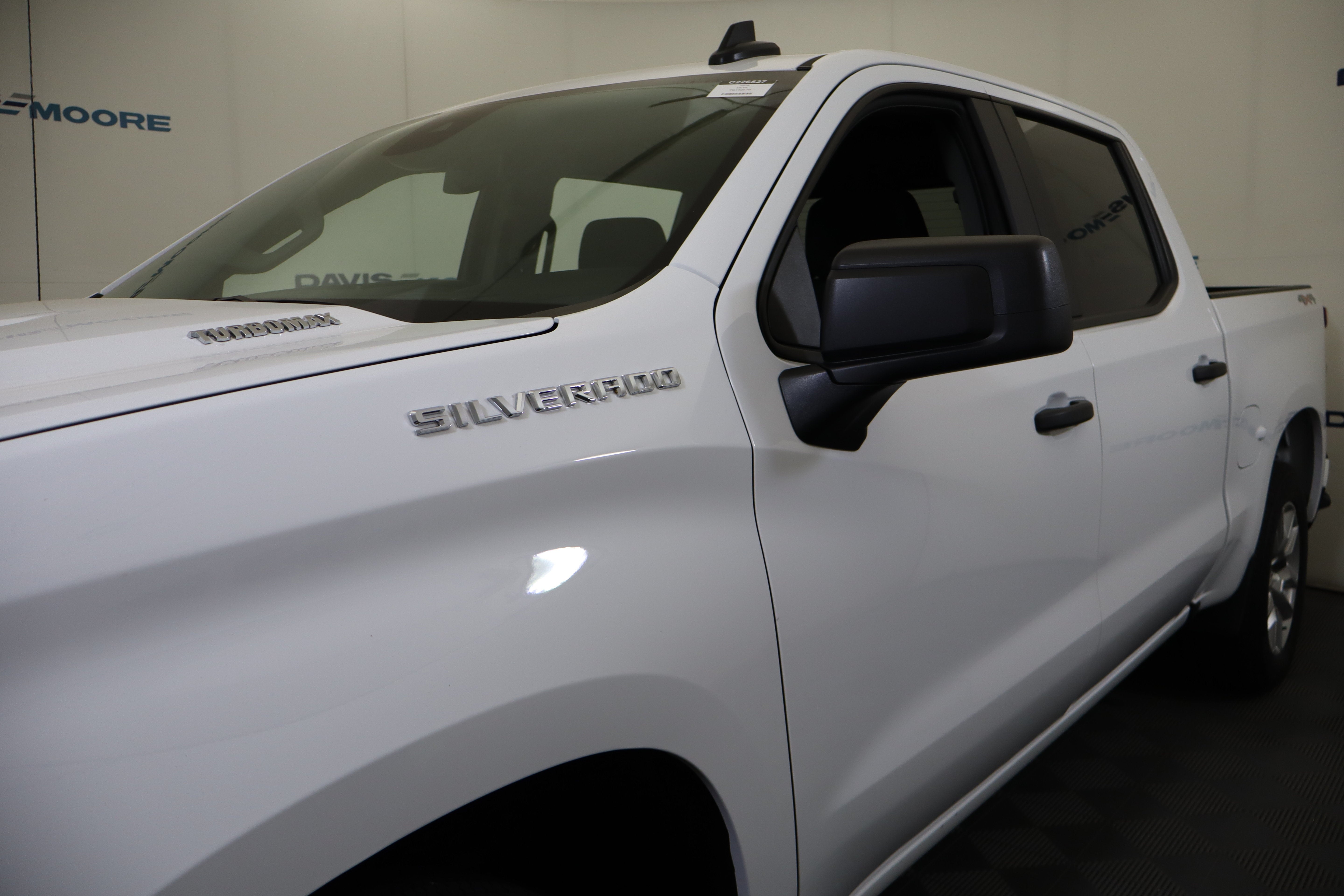 2026 Chevrolet Silverado 1500 Custom Crew Cab 4WD