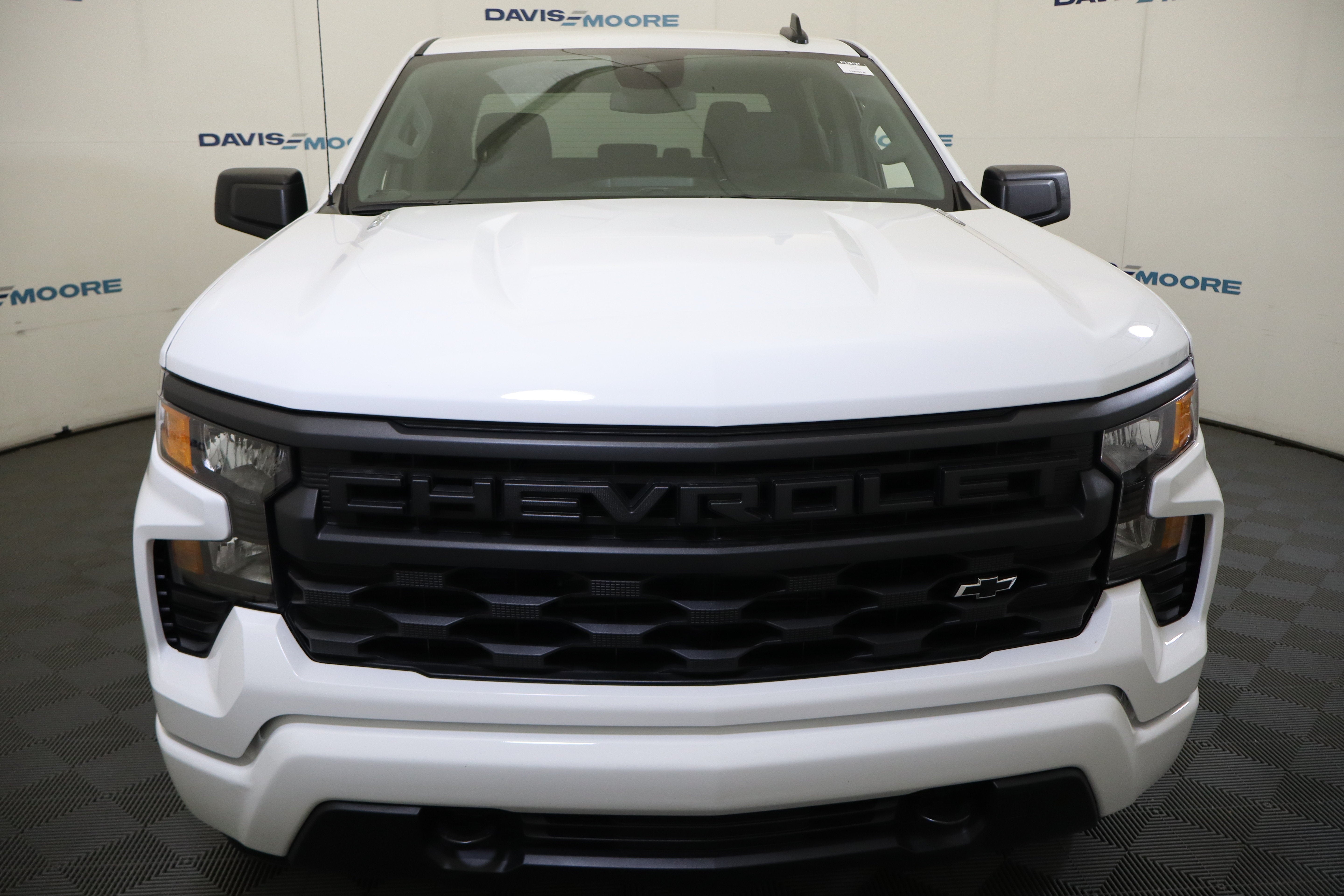 2026 Chevrolet Silverado 1500 Custom Crew Cab 4WD