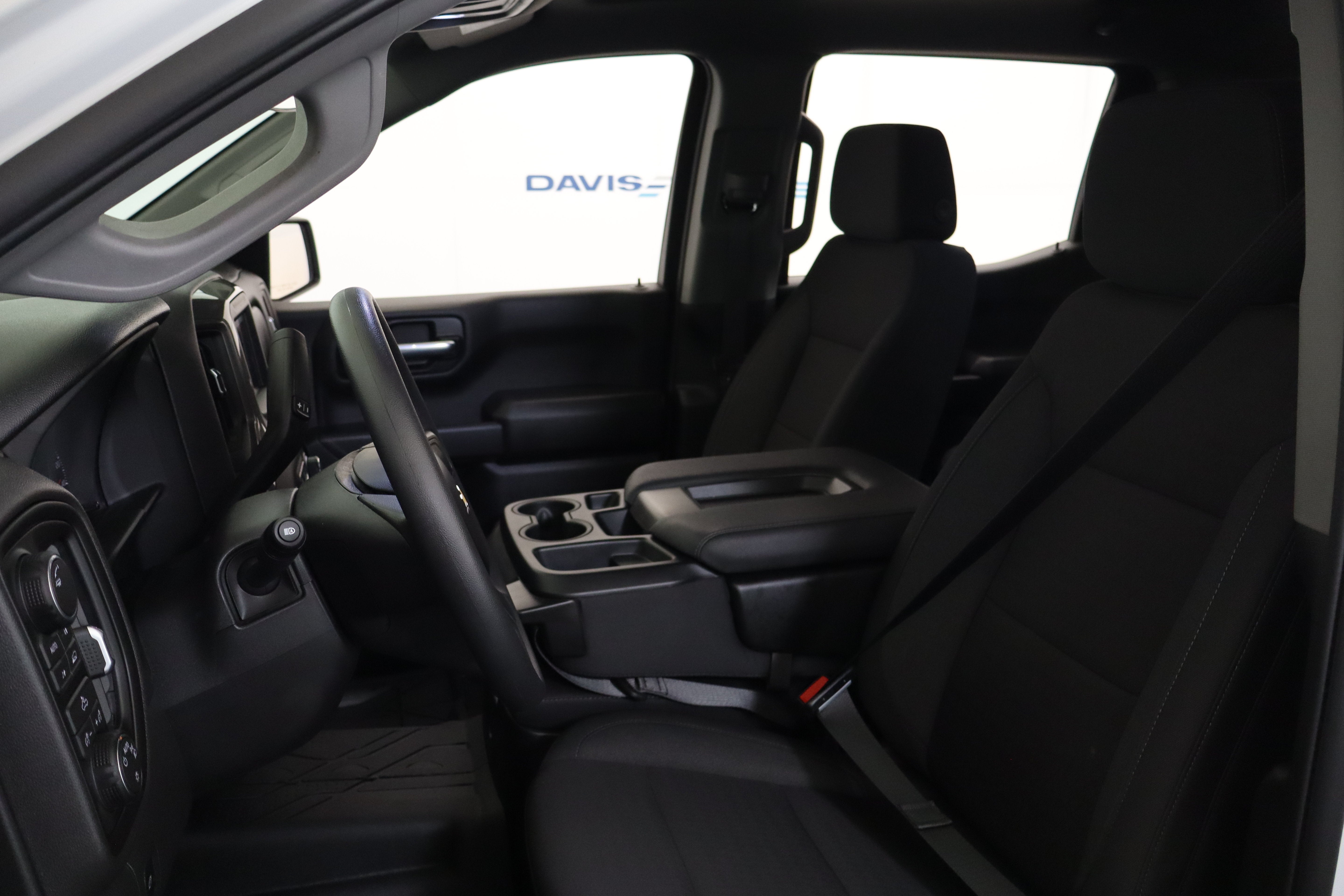 2026 Chevrolet Silverado 1500 Custom Crew Cab 4WD